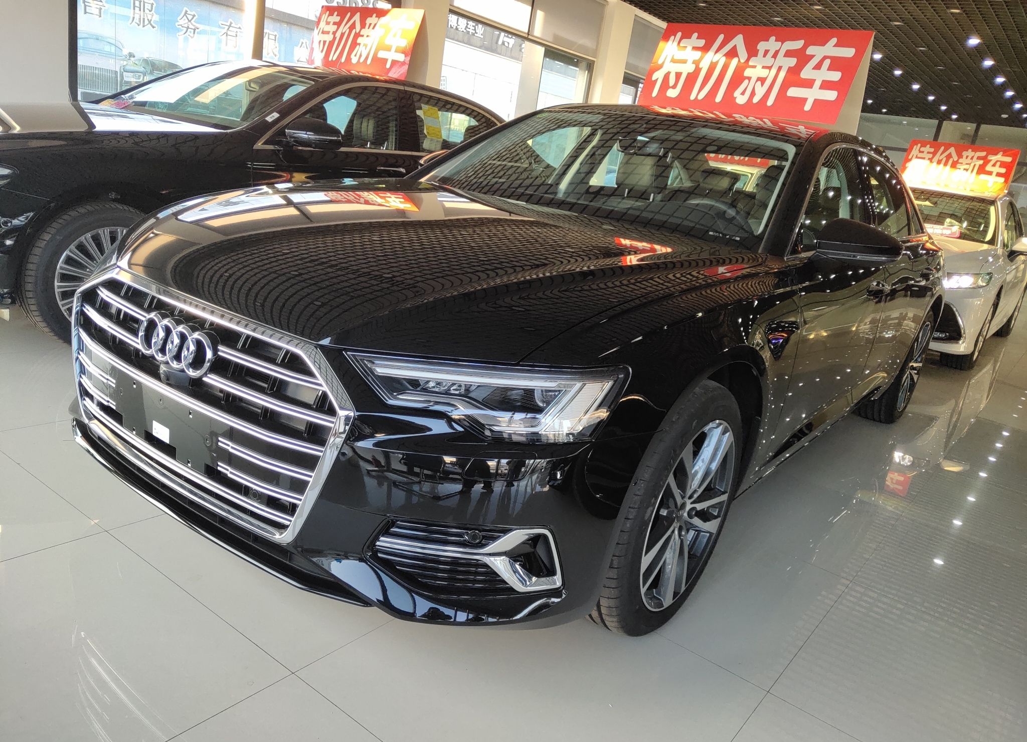 奥迪A6L 2023款 45 TFSI 臻选致雅型