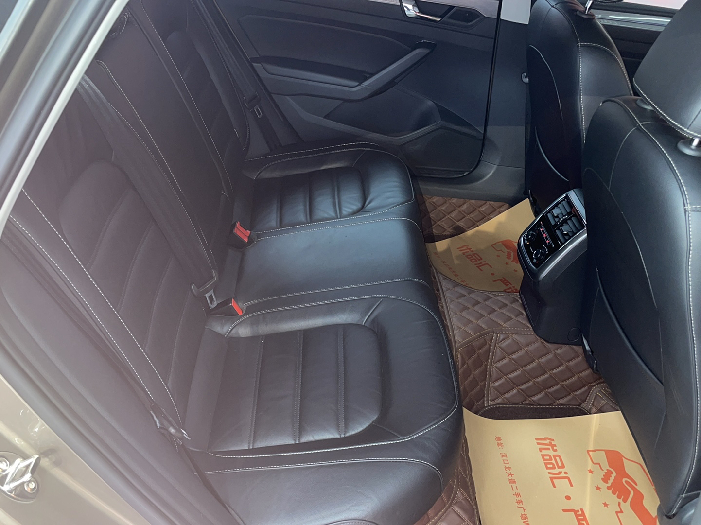 大众 帕萨特 2017款 330TSI DSG尊荣版