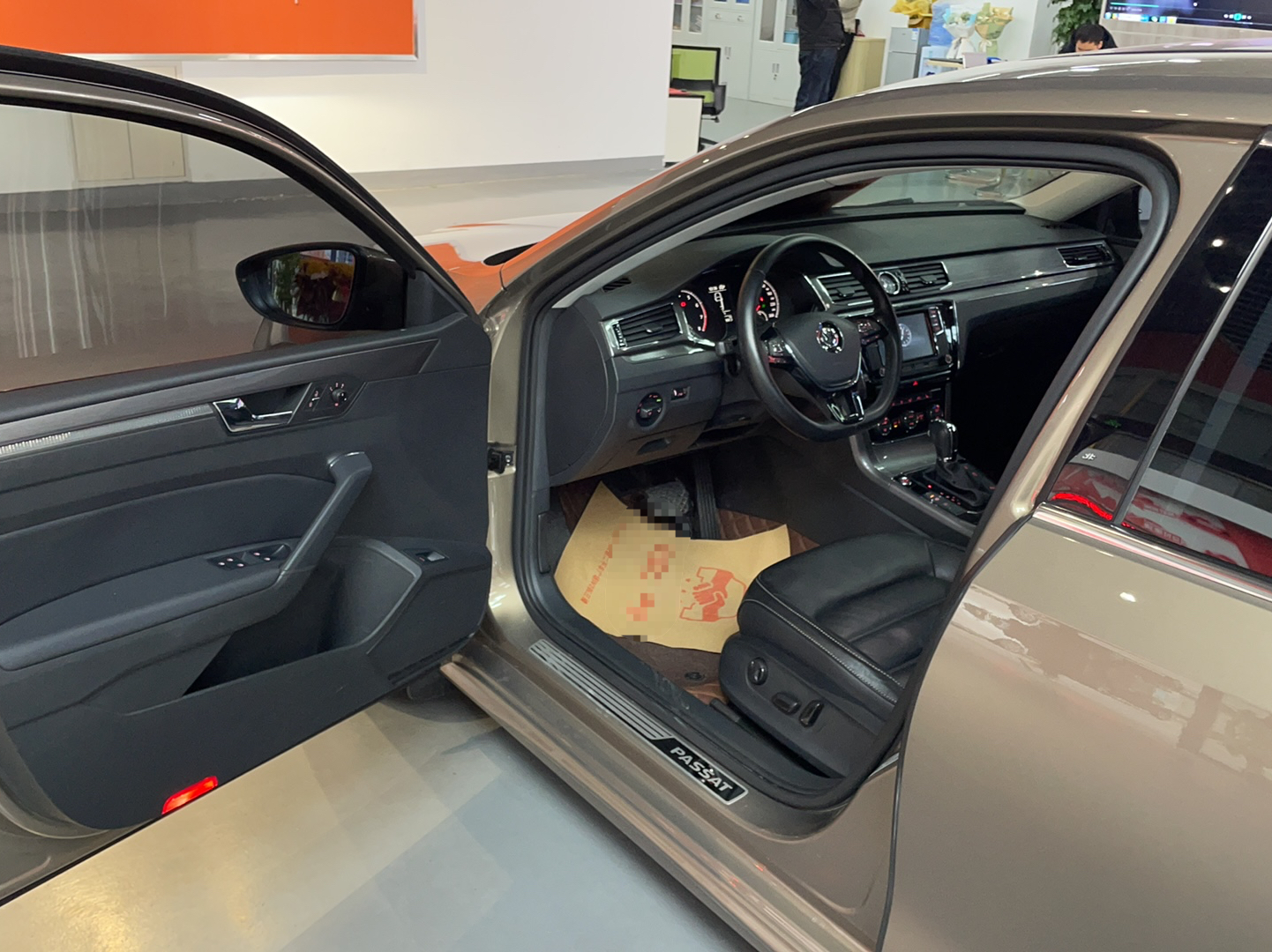 大众 帕萨特 2017款 330TSI DSG尊荣版