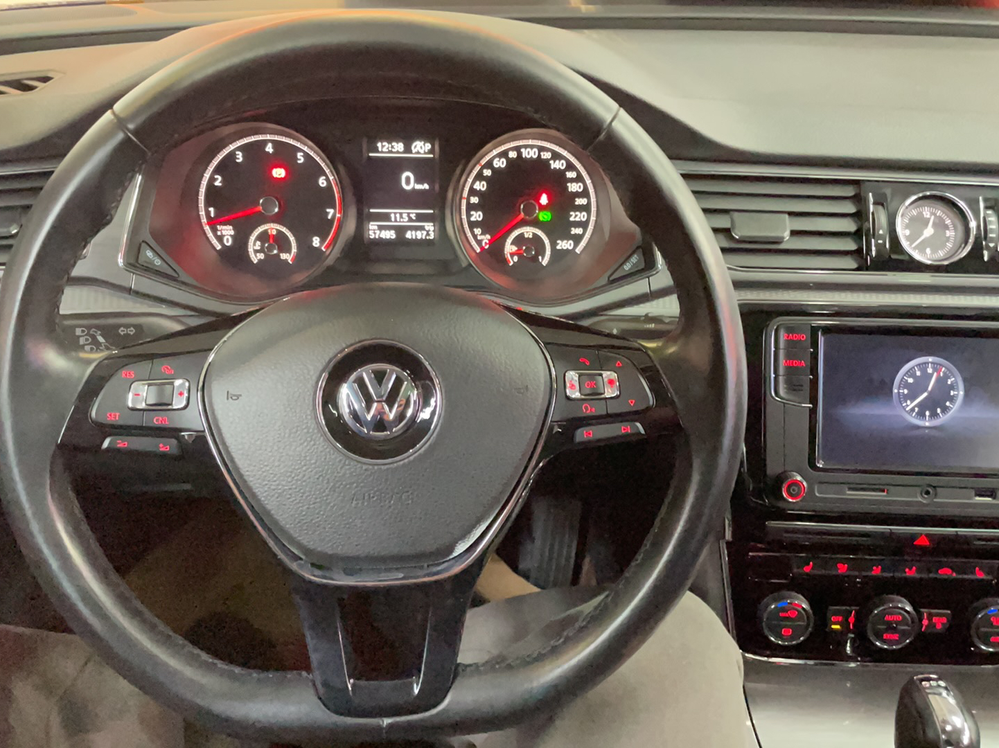 大众 帕萨特 2017款 330TSI DSG尊荣版