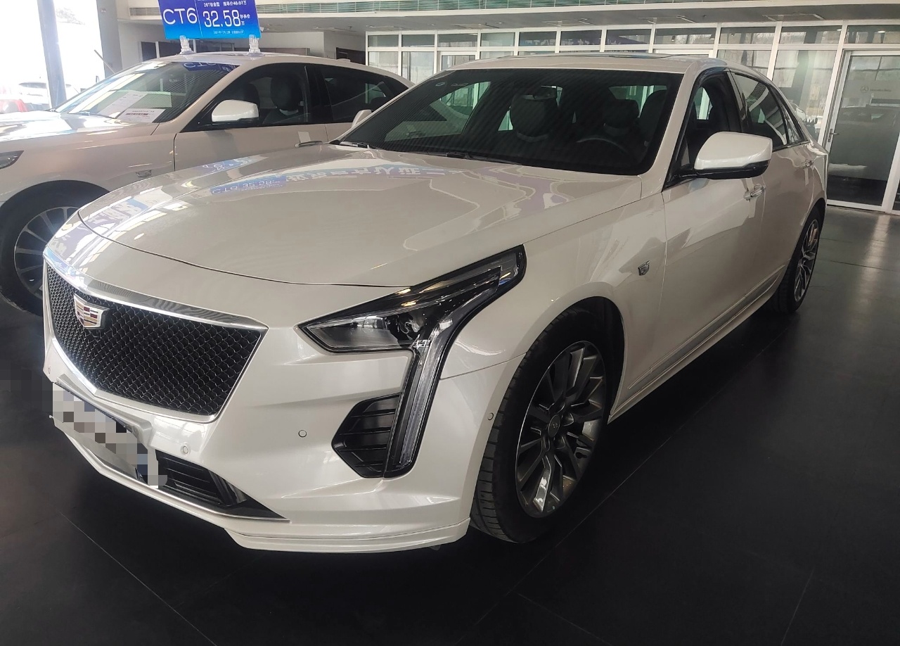 凯迪拉克CT6 2022款 28T 铂金型