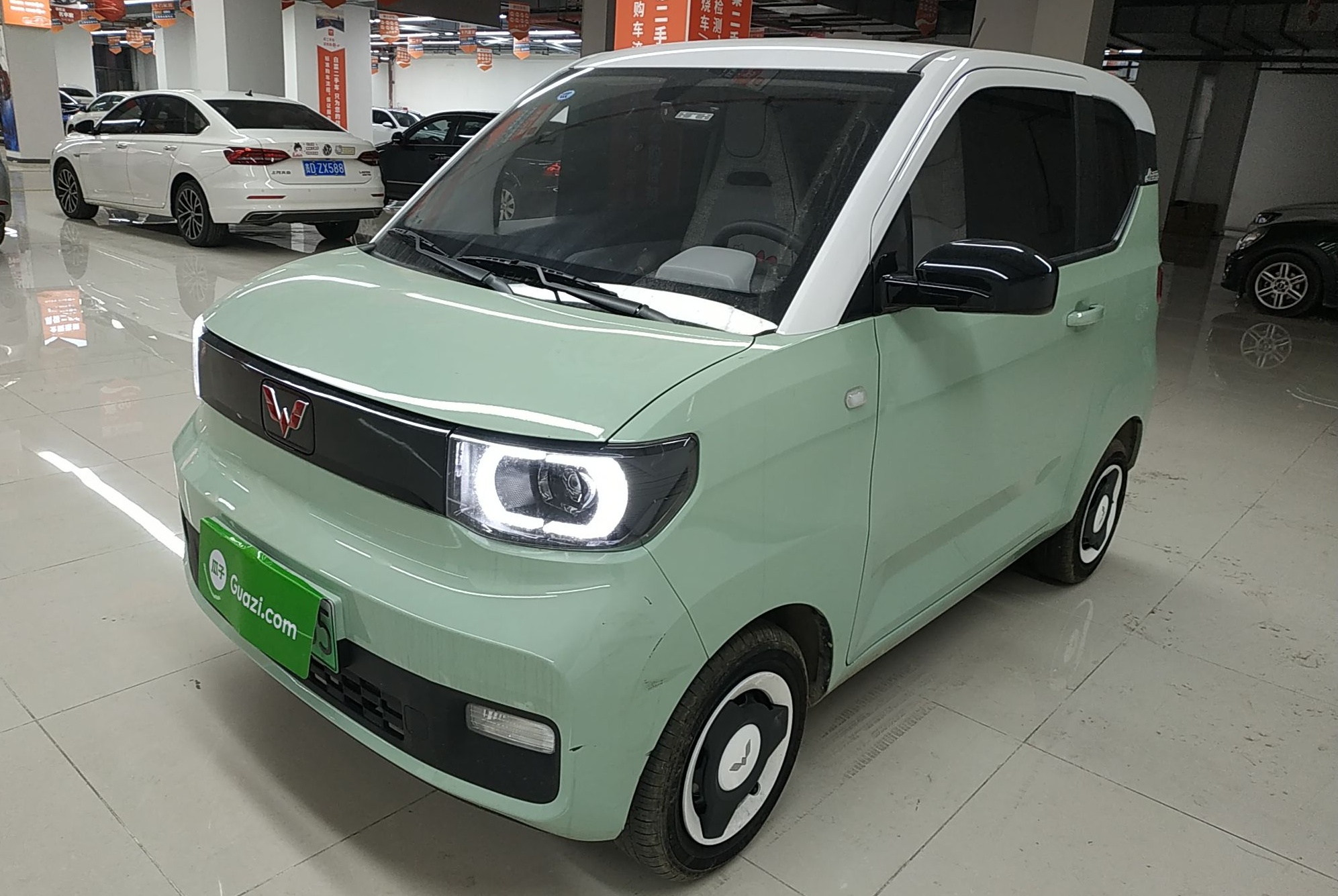 五菱汽车 宏光MINI EV 2021款 马卡龙臻享款 磷酸铁锂