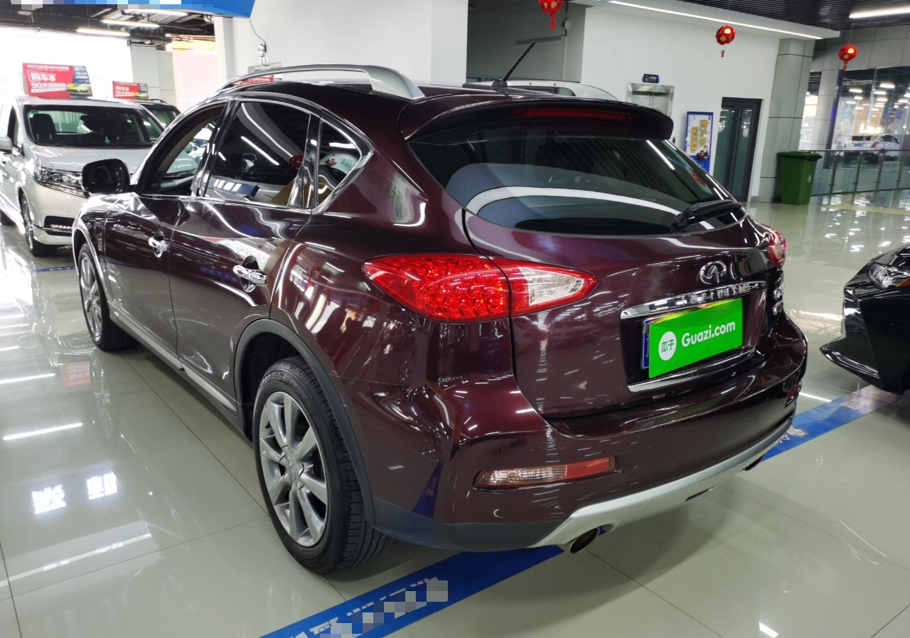 英菲尼迪QX50 2015款 2.5L 舒适版