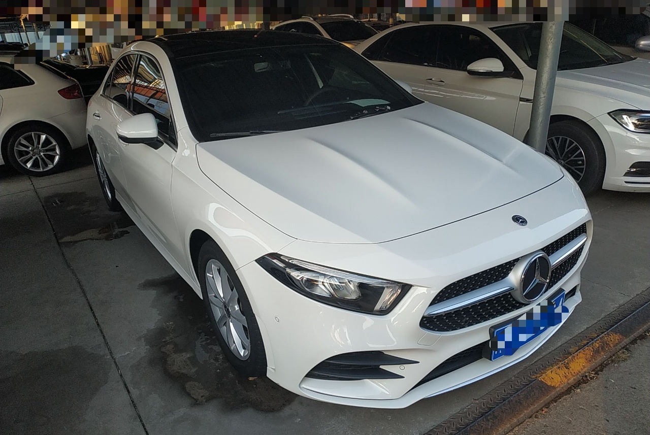 奔驰A级 2020款 A 200 L 运动轿车