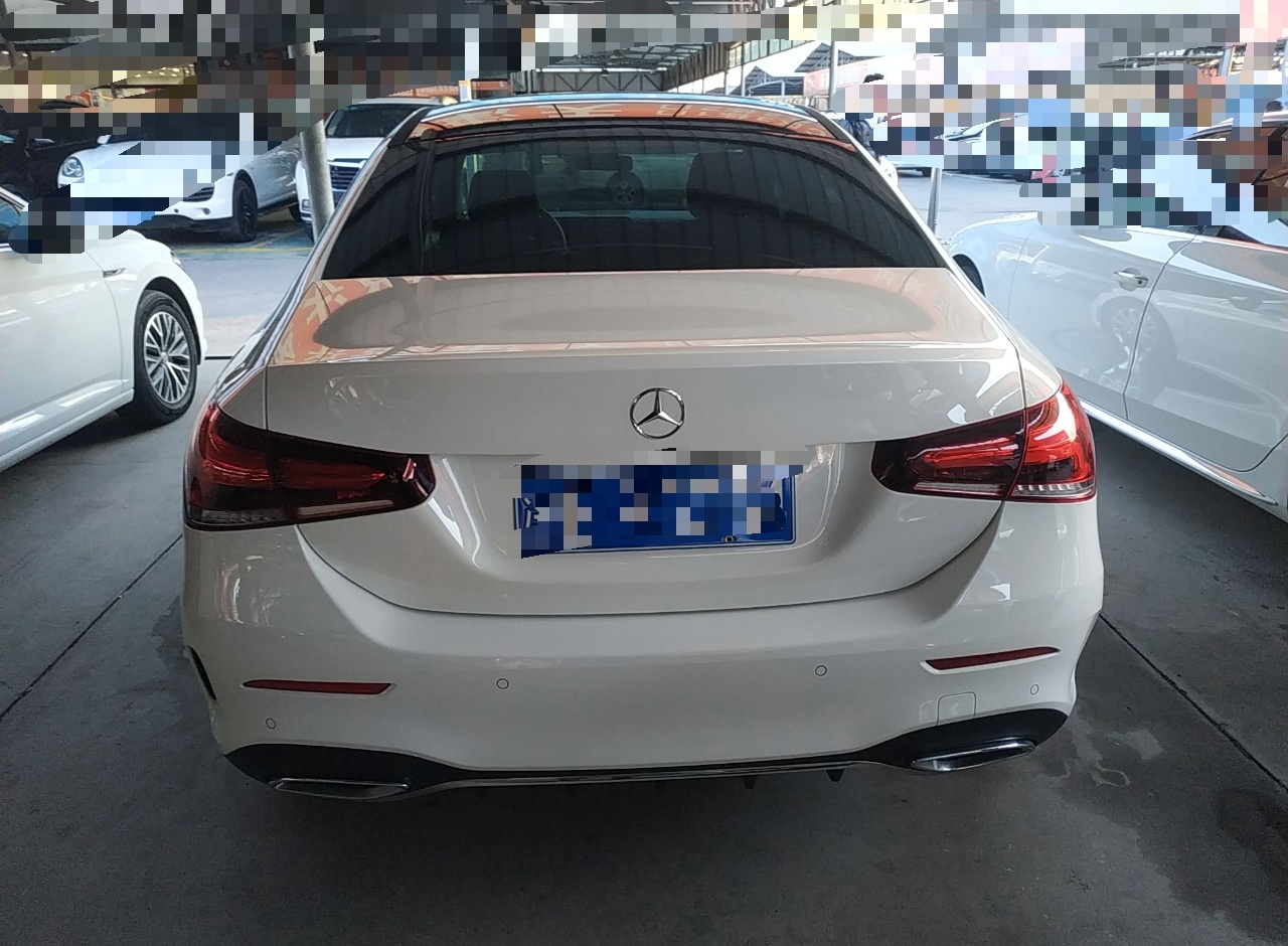 奔驰A级 2020款 A 200 L 运动轿车