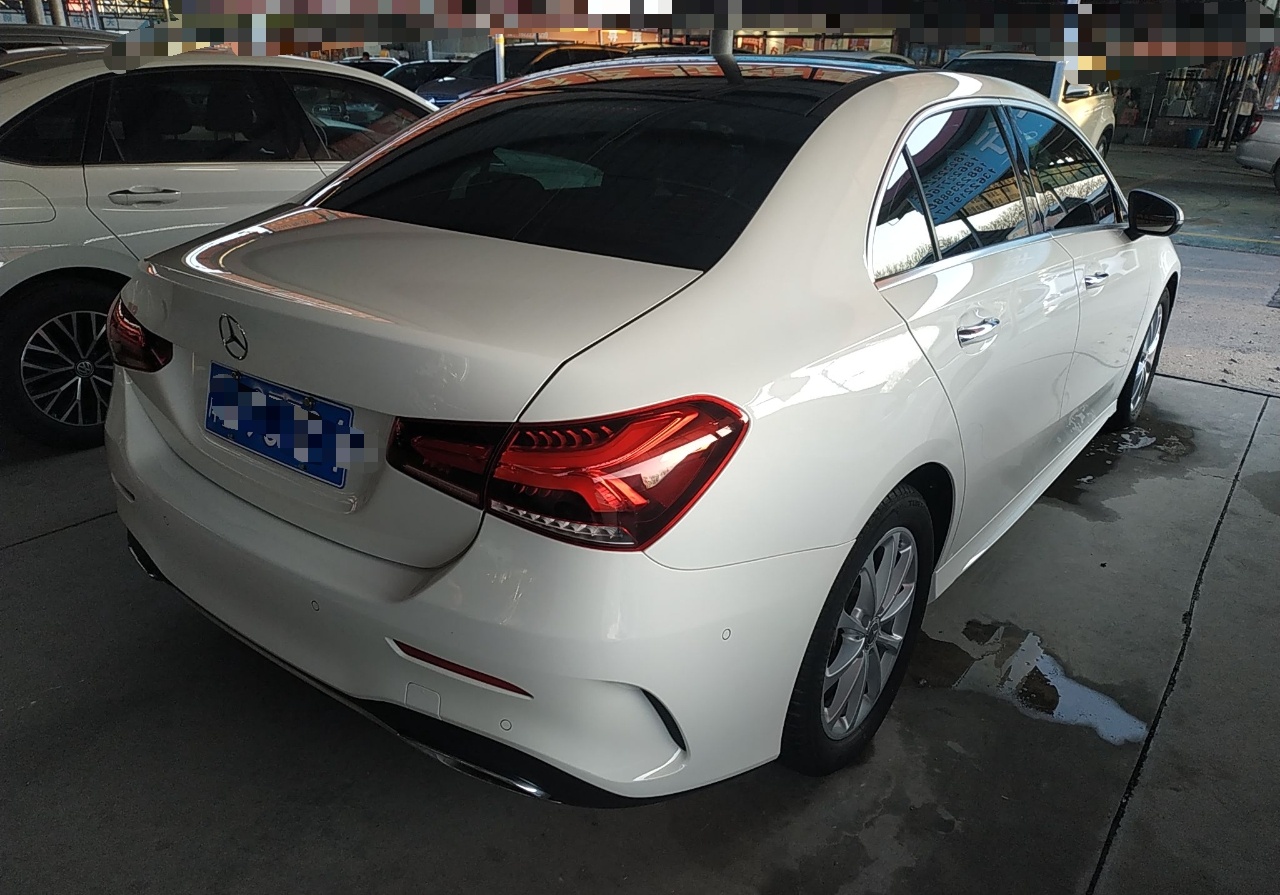 奔驰A级 2020款 A 200 L 运动轿车