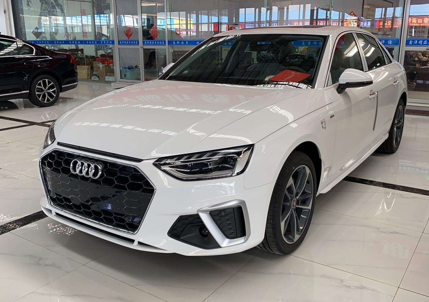 奥迪A4L 2022款 40 TFSI 时尚动感型