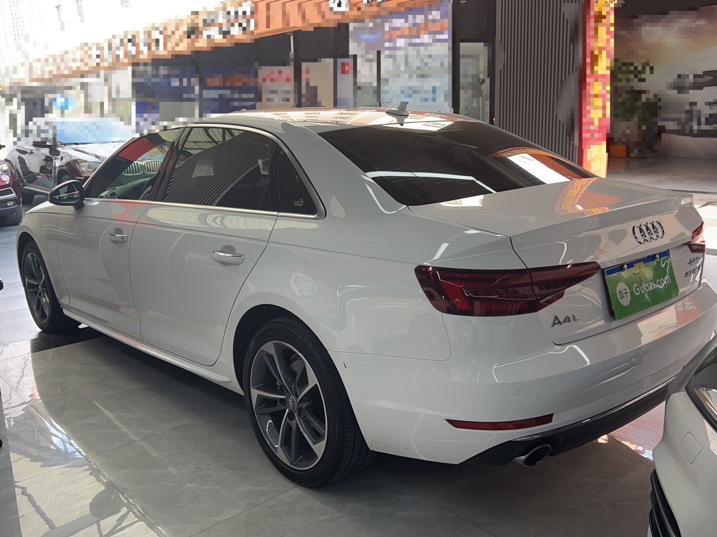 奥迪A4L 2018款 30周年年型 40 TFSI 进取型