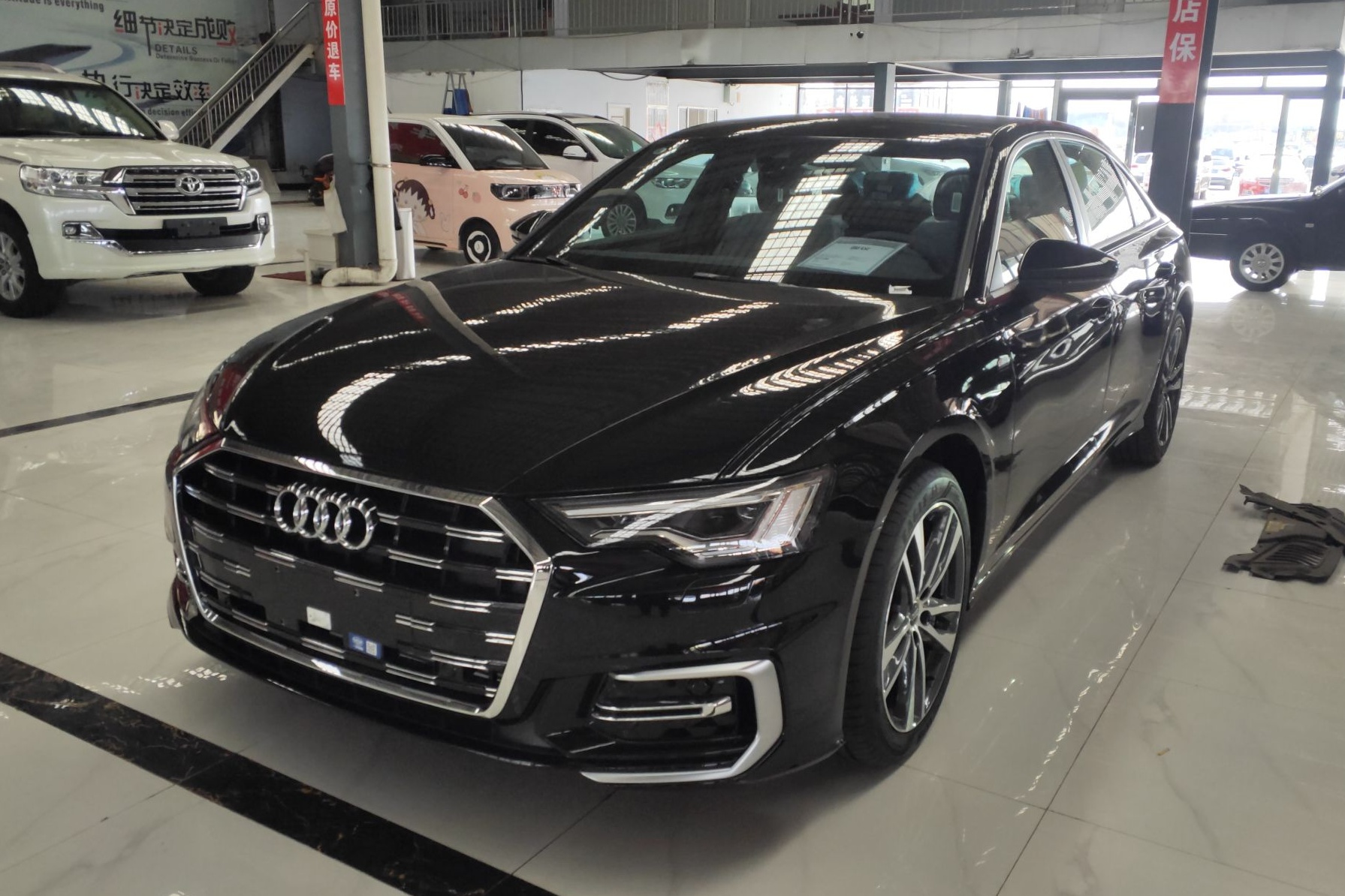 奥迪A6L 2023款 40 TFSI 豪华动感型