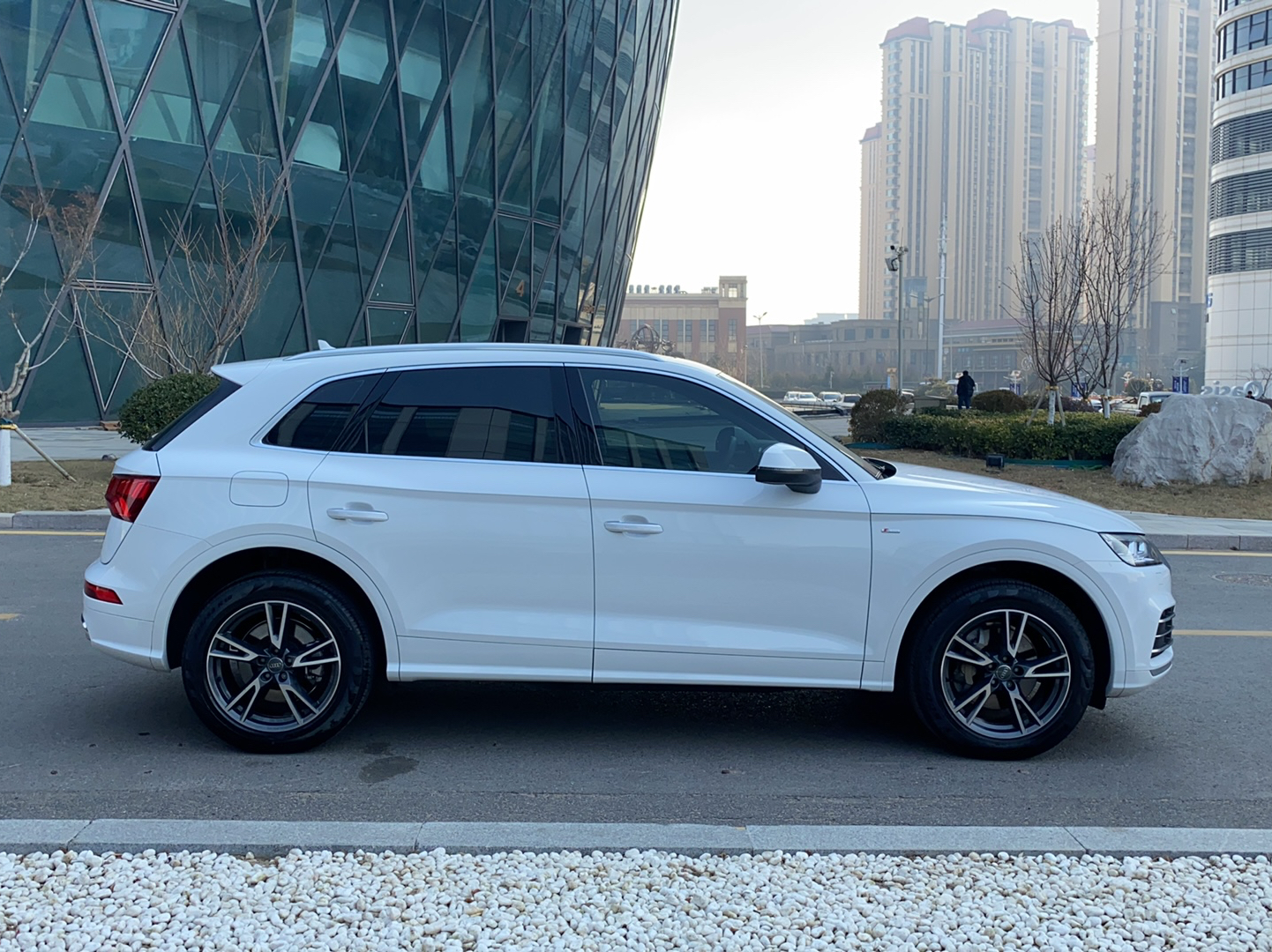 奥迪Q5L 2020款 改款 40 TFSI 荣享时尚型