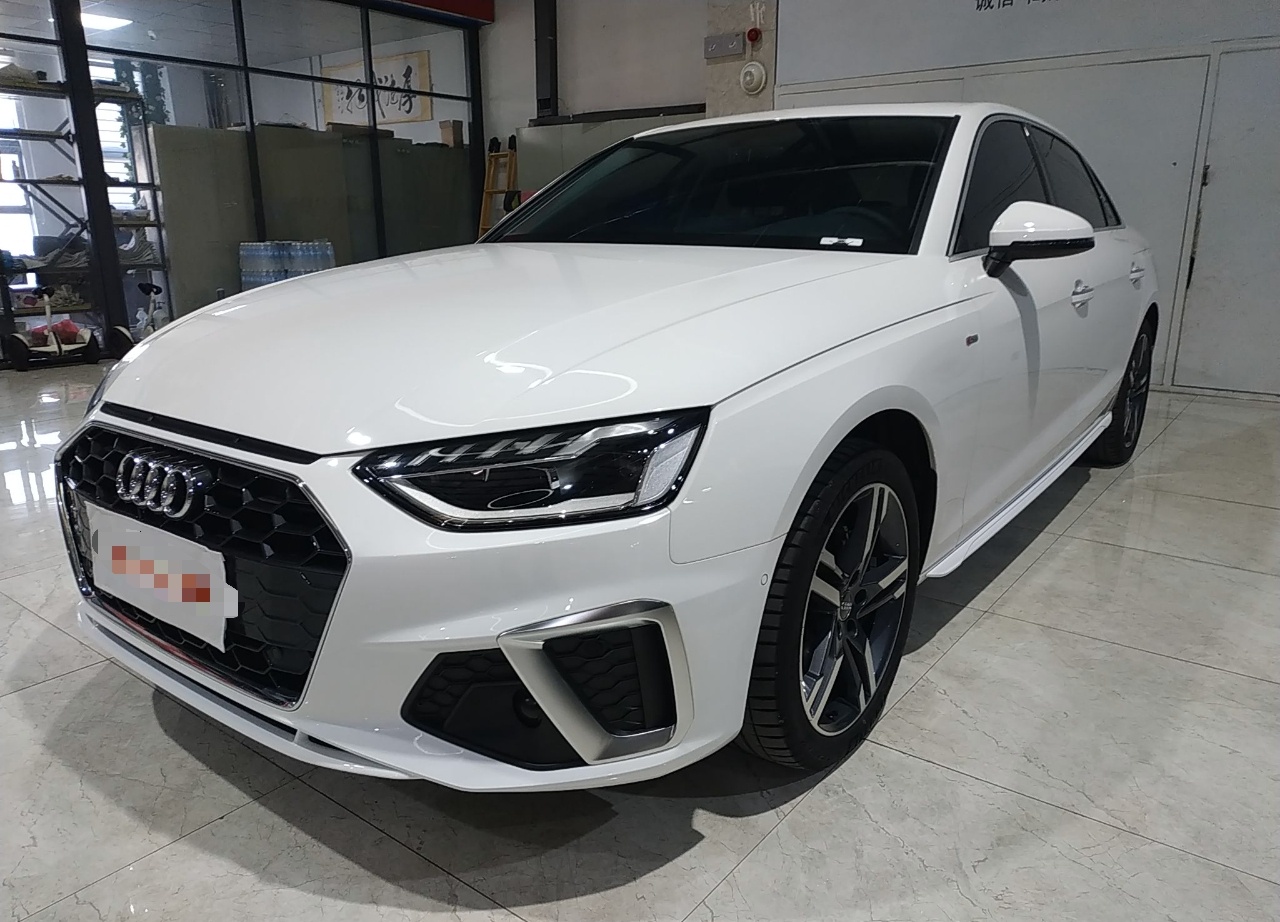 奥迪A4L 2020款 40 TFSI 豪华动感型