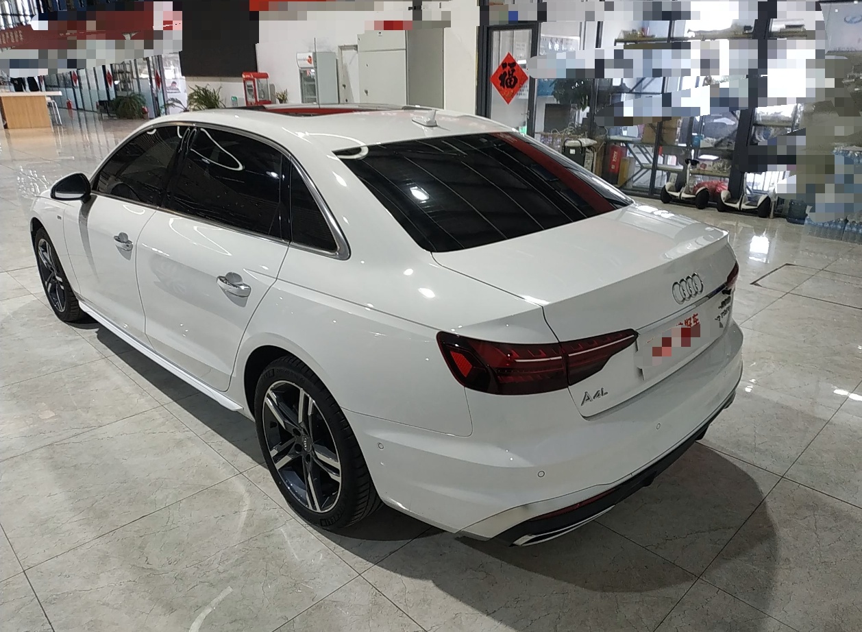 奥迪A4L 2020款 40 TFSI 豪华动感型