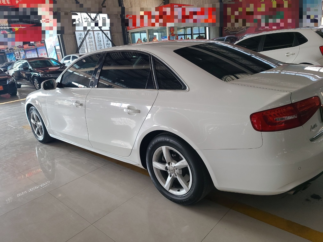 奥迪A4L 2013款 35 TFSI 自动标准型