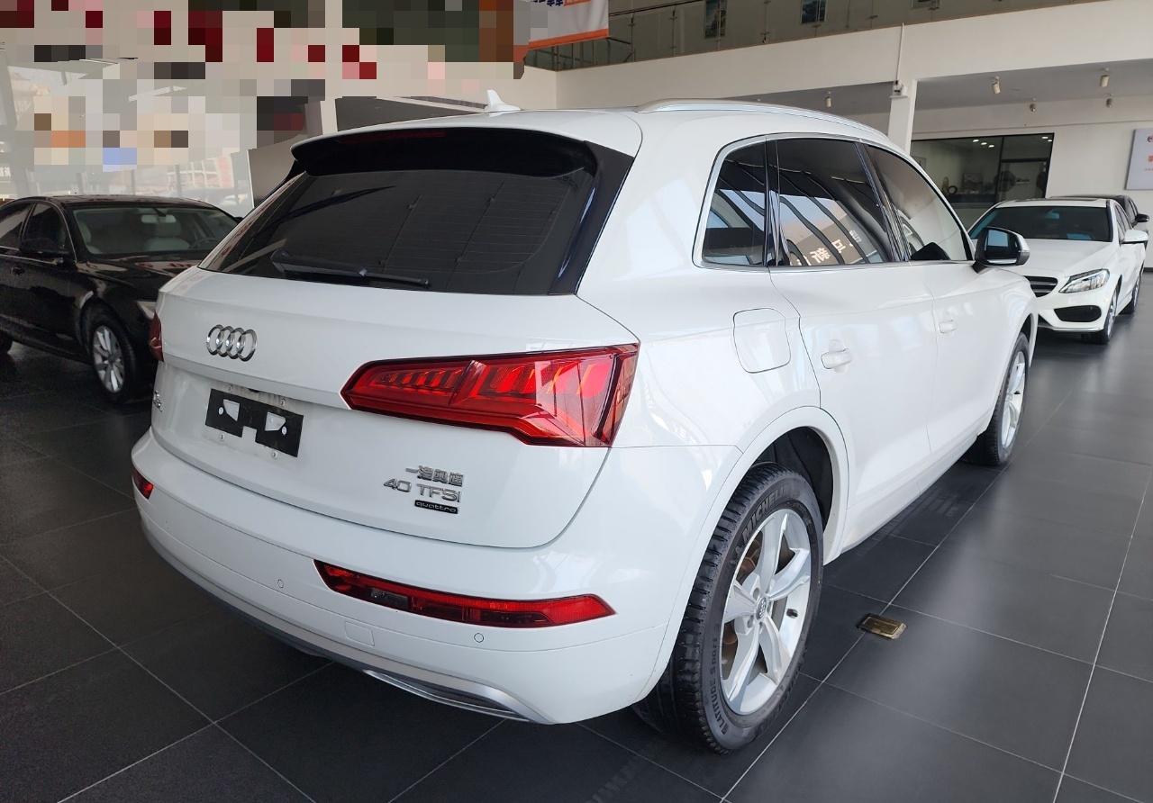 奥迪Q5L 2018款 40 TFSI 荣享进取型 国V