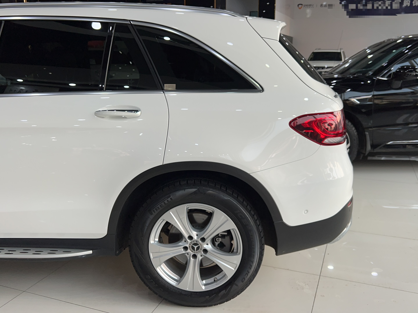 奔驰GLC级 2020款 改款 GLC 260 L 4MATIC 动感型