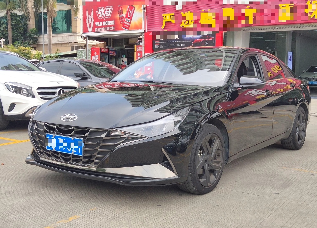 现代 伊兰特 2021款 1.5L LUX尊贵版