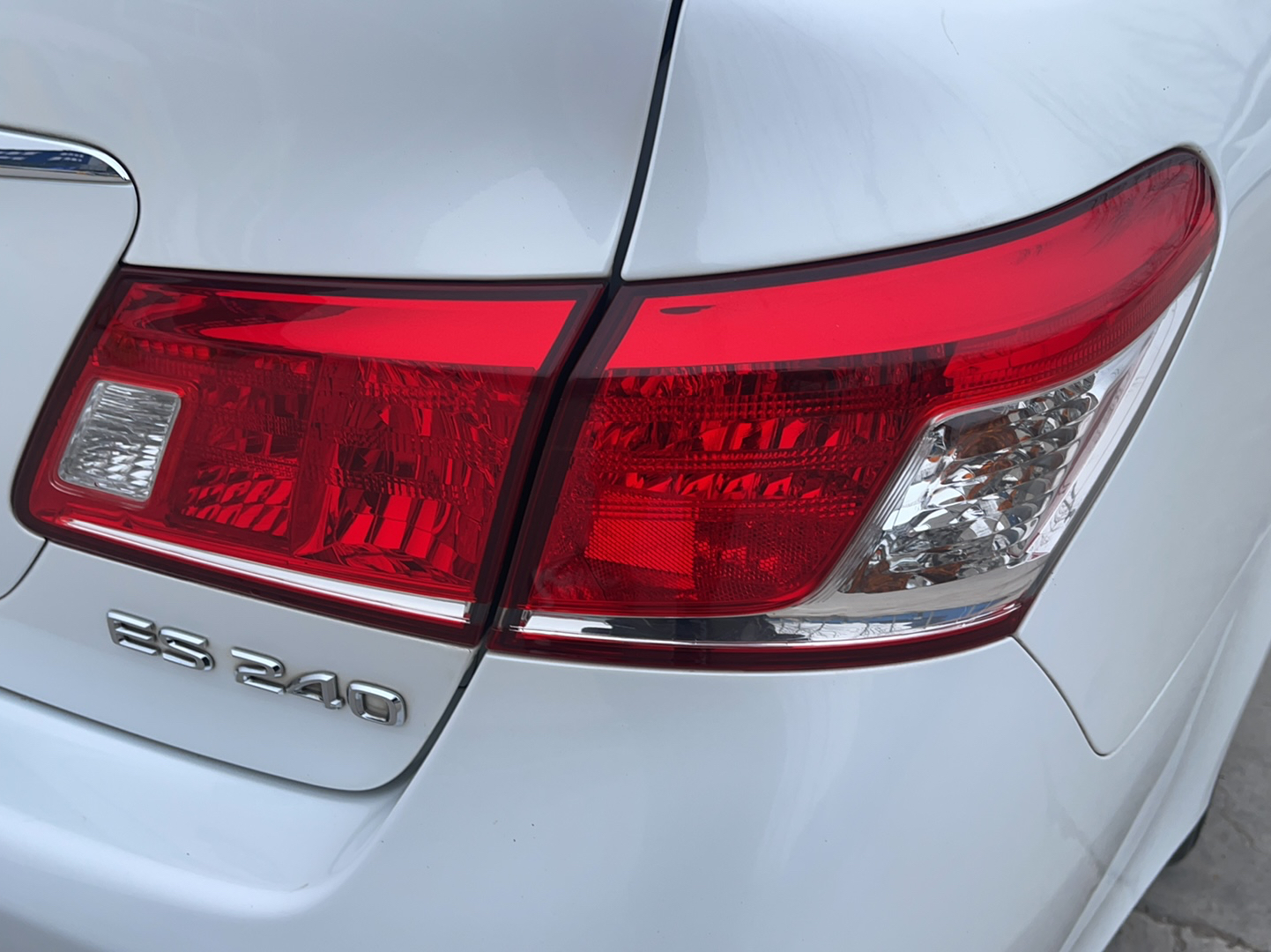 雷克萨斯ES 2010款 240 典雅版