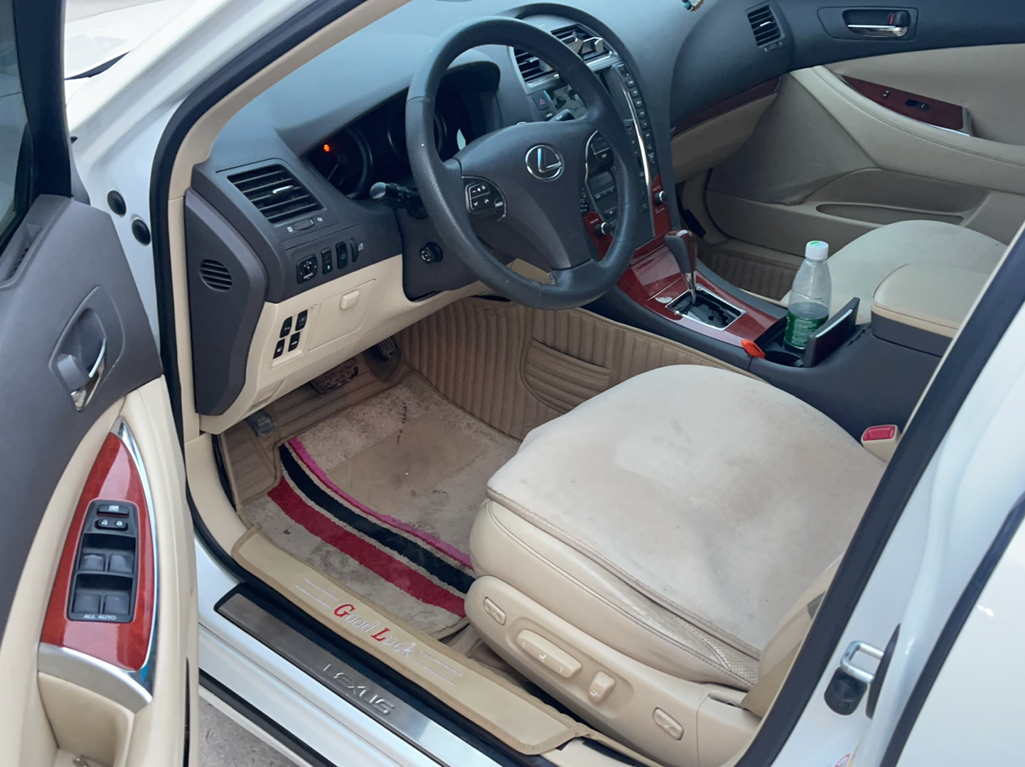 雷克萨斯ES 2010款 240 典雅版