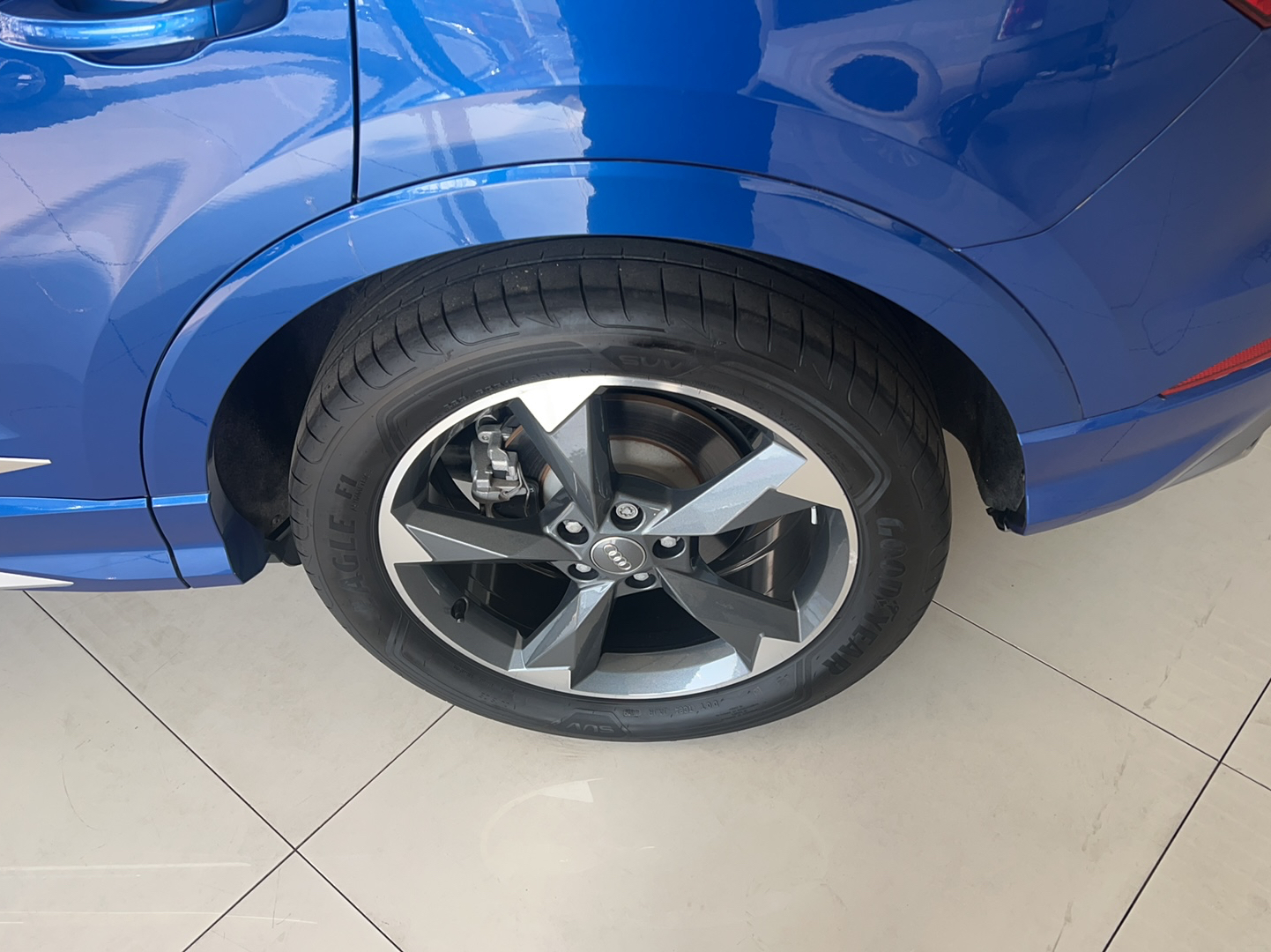 奥迪Q3 2019款 35 TFSI 时尚动感型