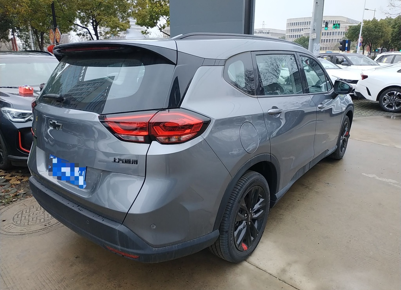 雪佛兰 沃兰多 2020款 轻混 Redline 530T 自动纵享版（5+2款）