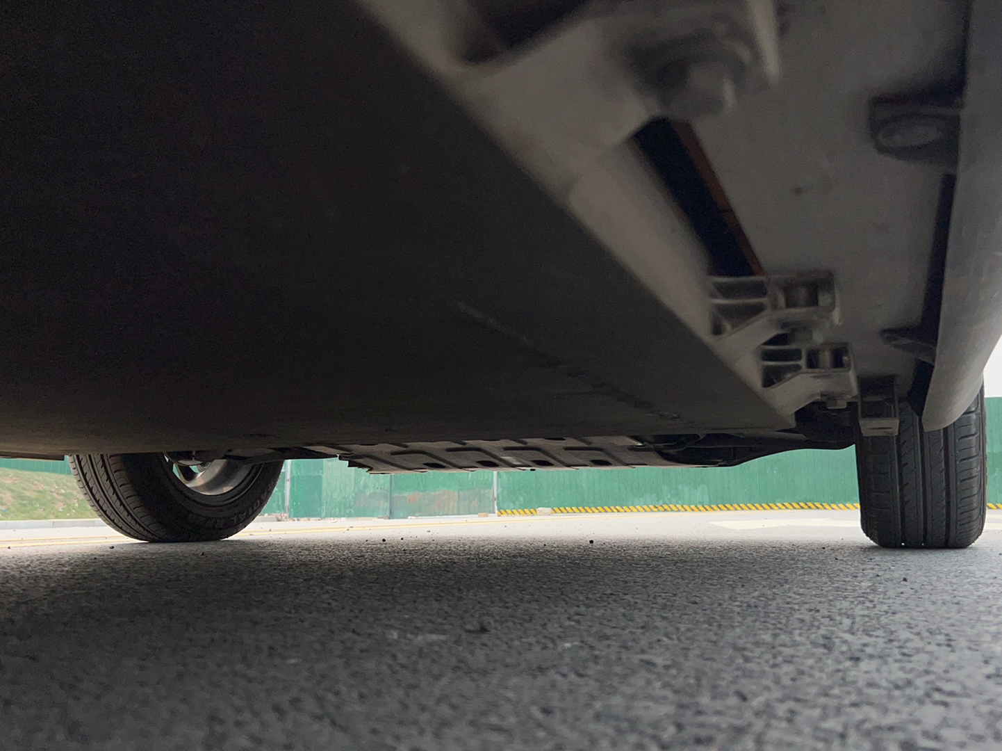 奇瑞 小蚂蚁 2022款 甜粉款 半糖版 磷酸铁锂 30kW 301km