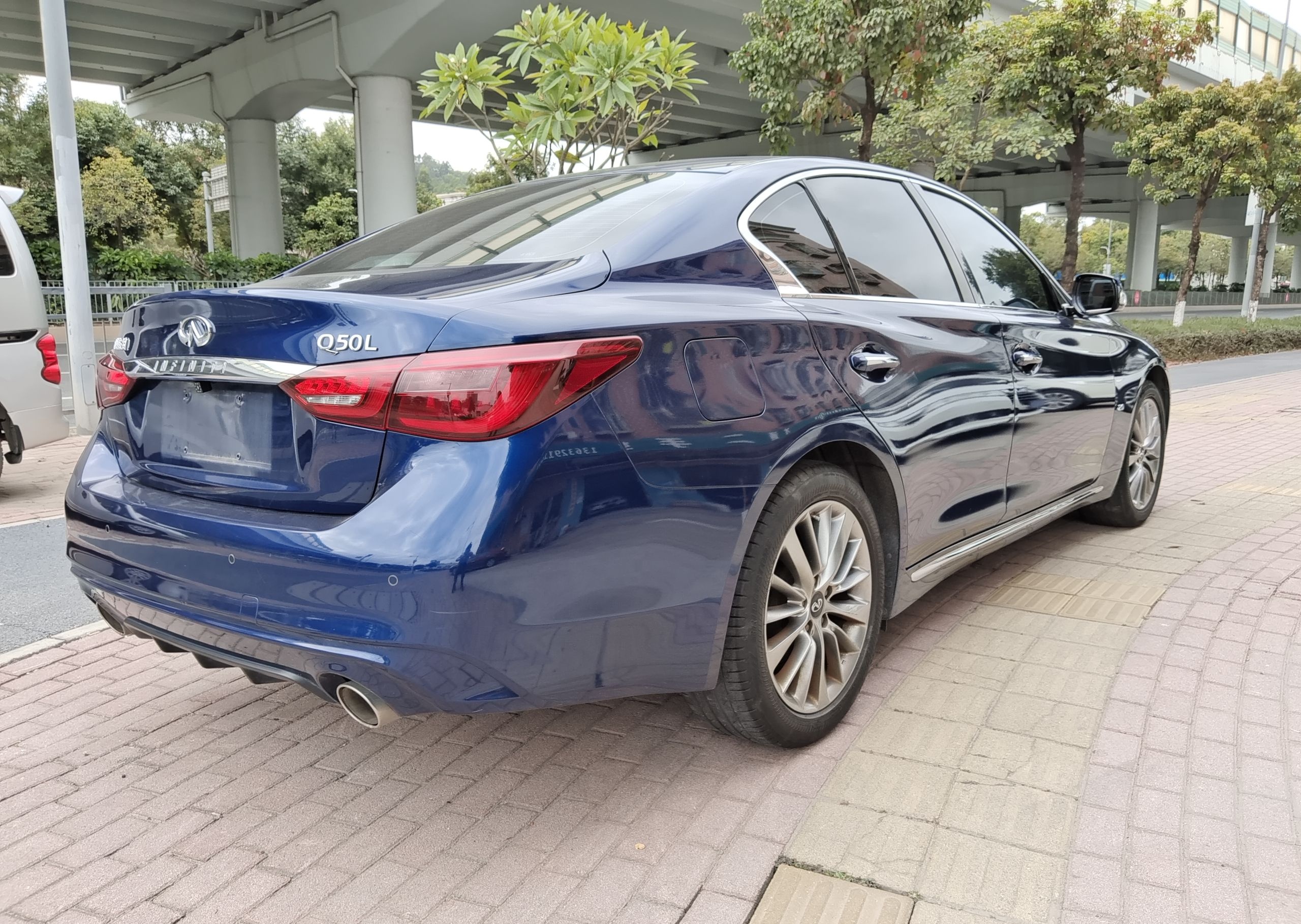 英菲尼迪Q50L 2018款 2.0T 逸享版 国VI