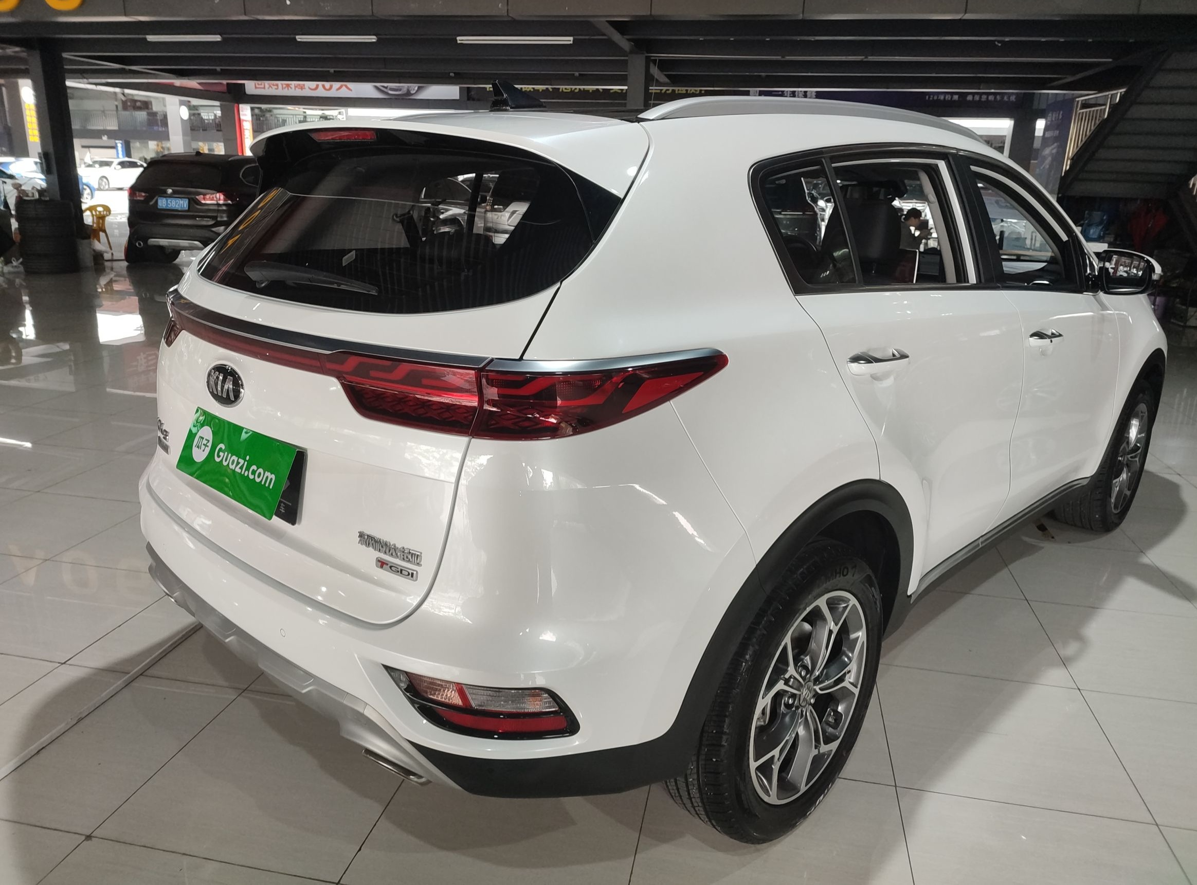 起亚KX5 2019款 1.6T 自动两驱豪华版