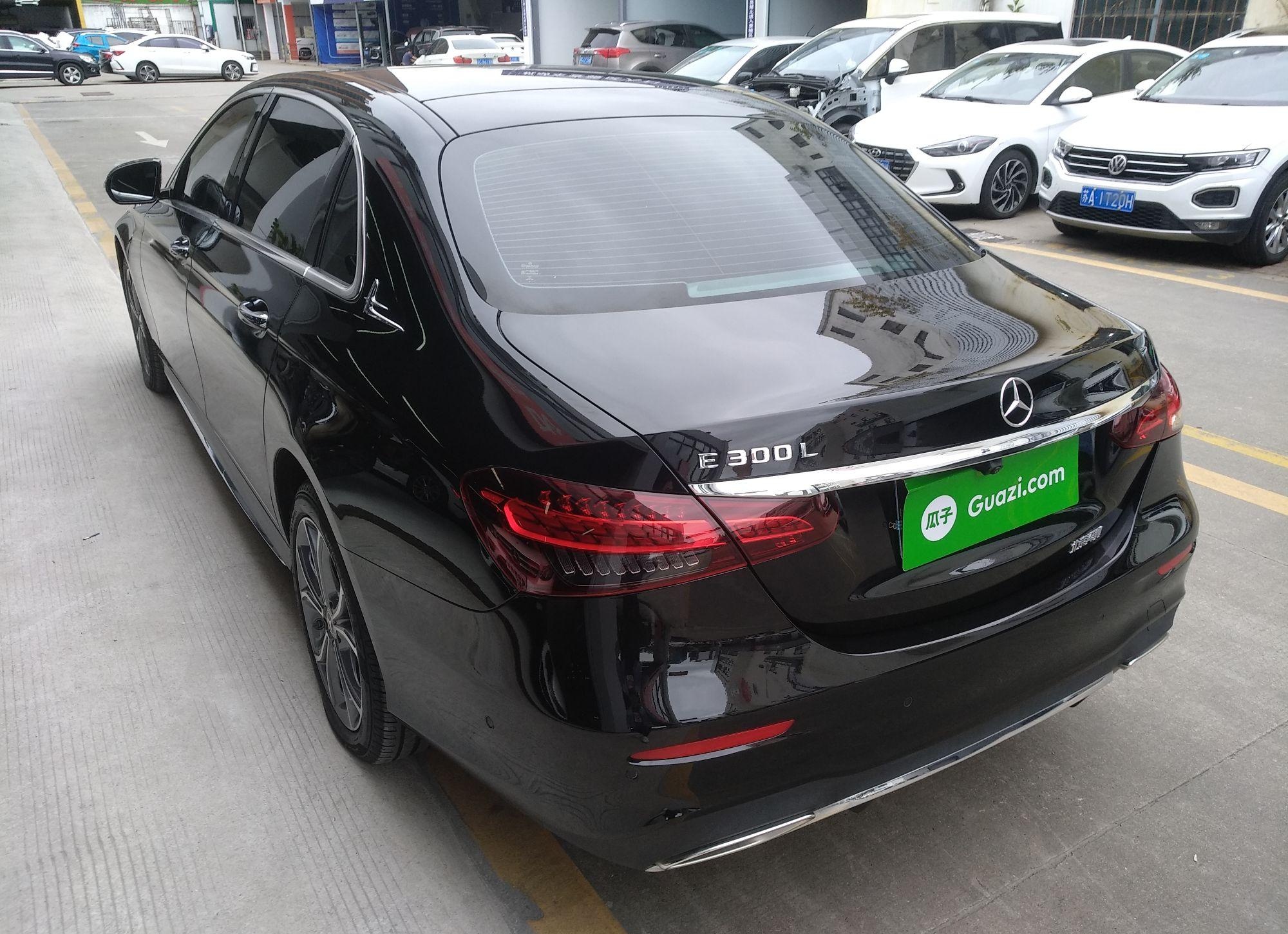 奔驰E级 2021款 E 300 L 运动豪华型