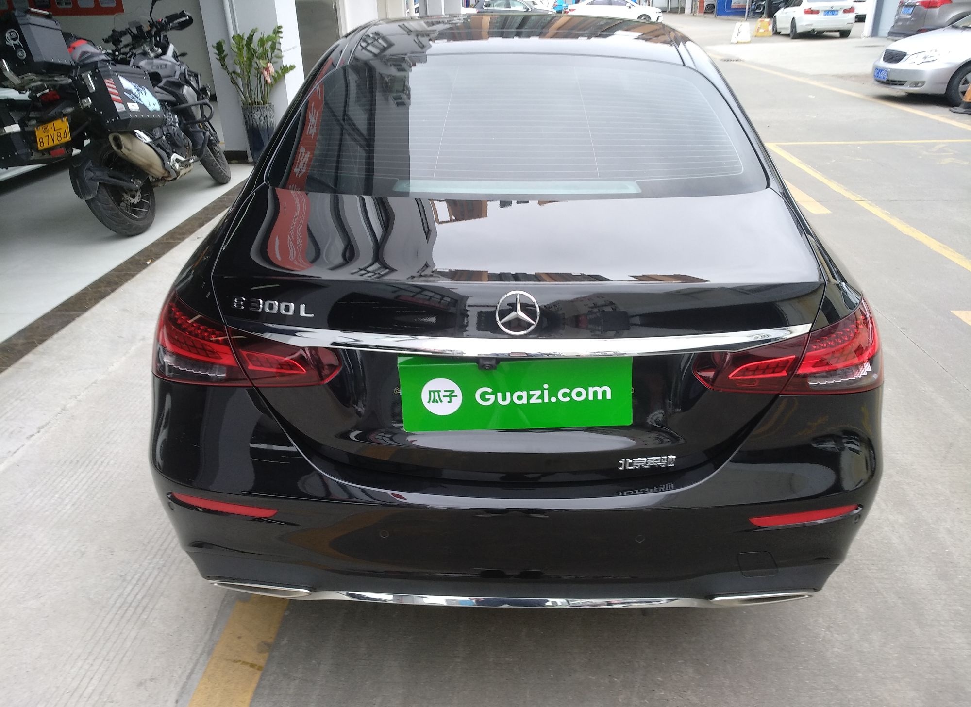 奔驰E级 2021款 E 300 L 运动豪华型