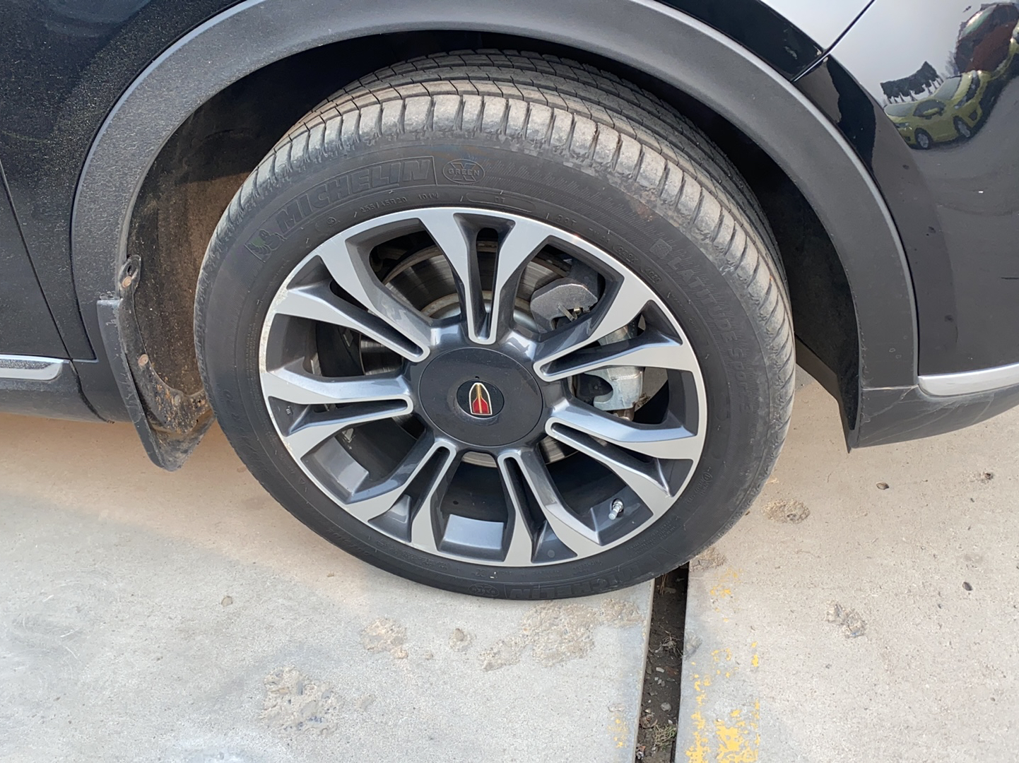 红旗HS5 2019款 2.0T 智联旗享四驱版