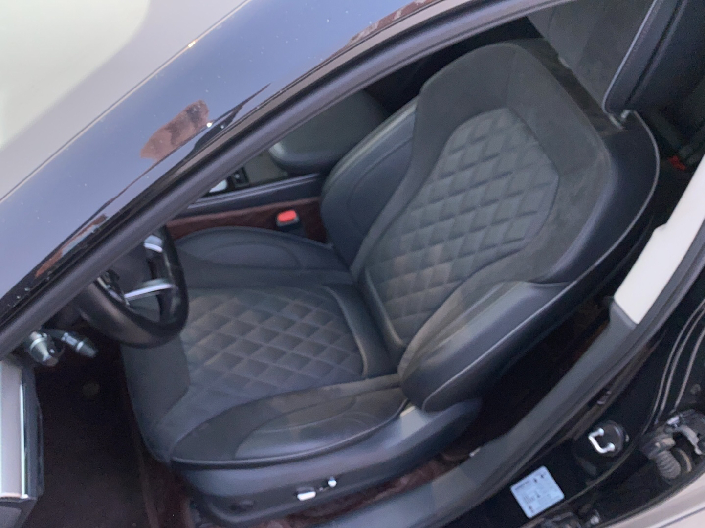 红旗HS5 2019款 2.0T 智联旗享四驱版