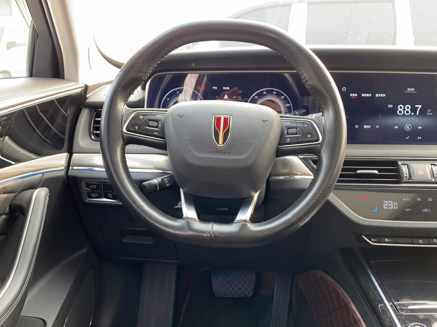 红旗HS5 2019款 2.0T 智联旗享四驱版