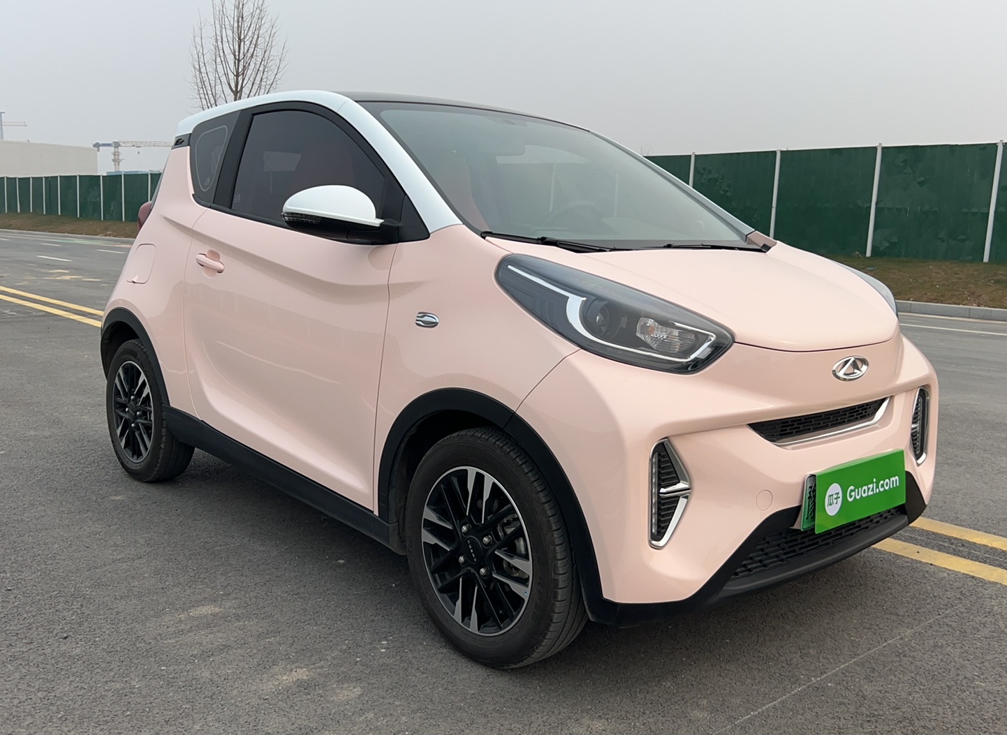 奇瑞 小蚂蚁 2022款 甜粉款 半糖版 磷酸铁锂 30kW 301km