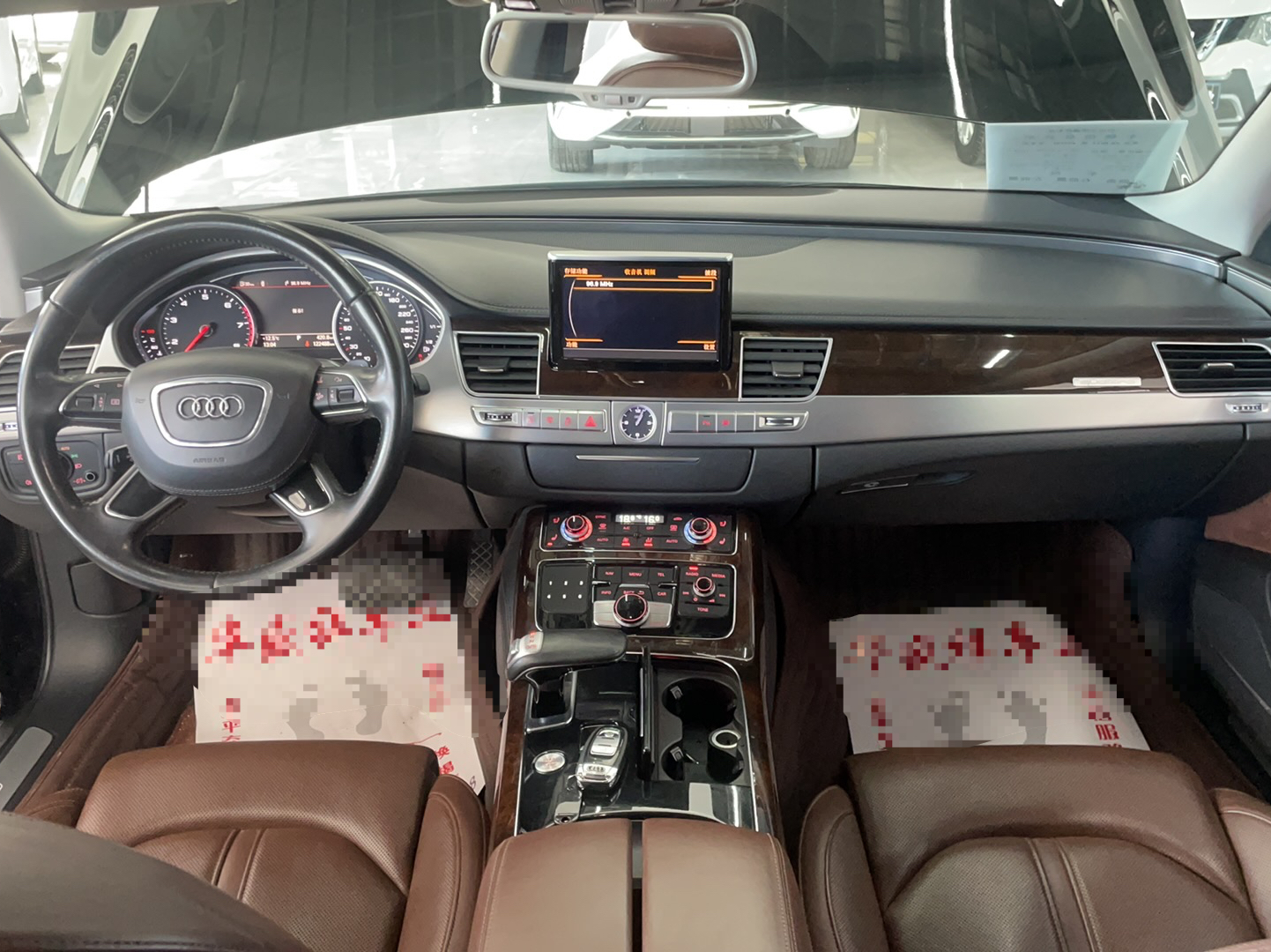 奥迪A8L 2013款 A8L 45 TFSI quattro豪华型(进口)