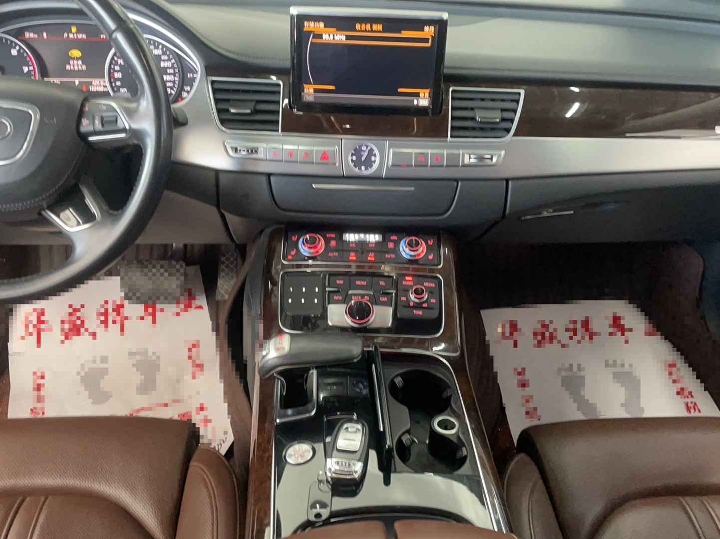 奥迪A8L 2013款 A8L 45 TFSI quattro豪华型(进口)