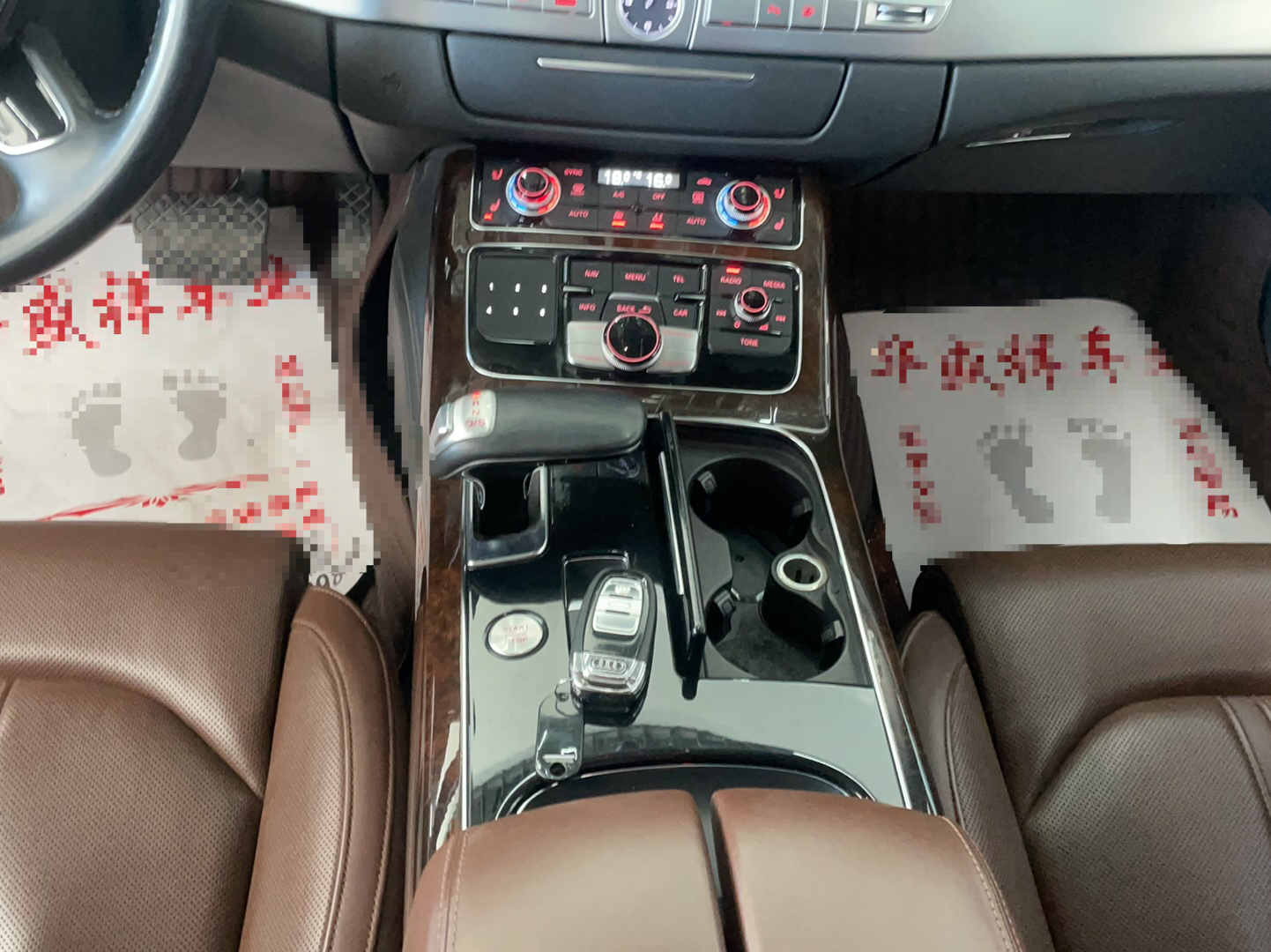 奥迪A8L 2013款 A8L 45 TFSI quattro豪华型(进口)