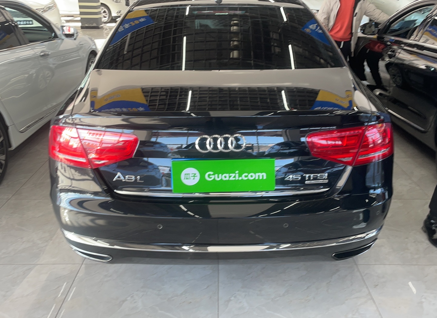 奥迪A8L 2013款 A8L 45 TFSI quattro豪华型(进口)