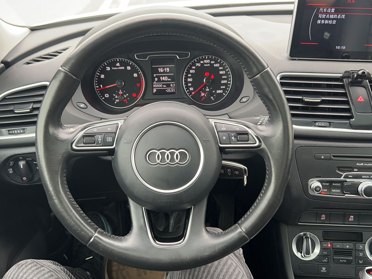 奥迪Q3 2015款 35 TFSI 进取型