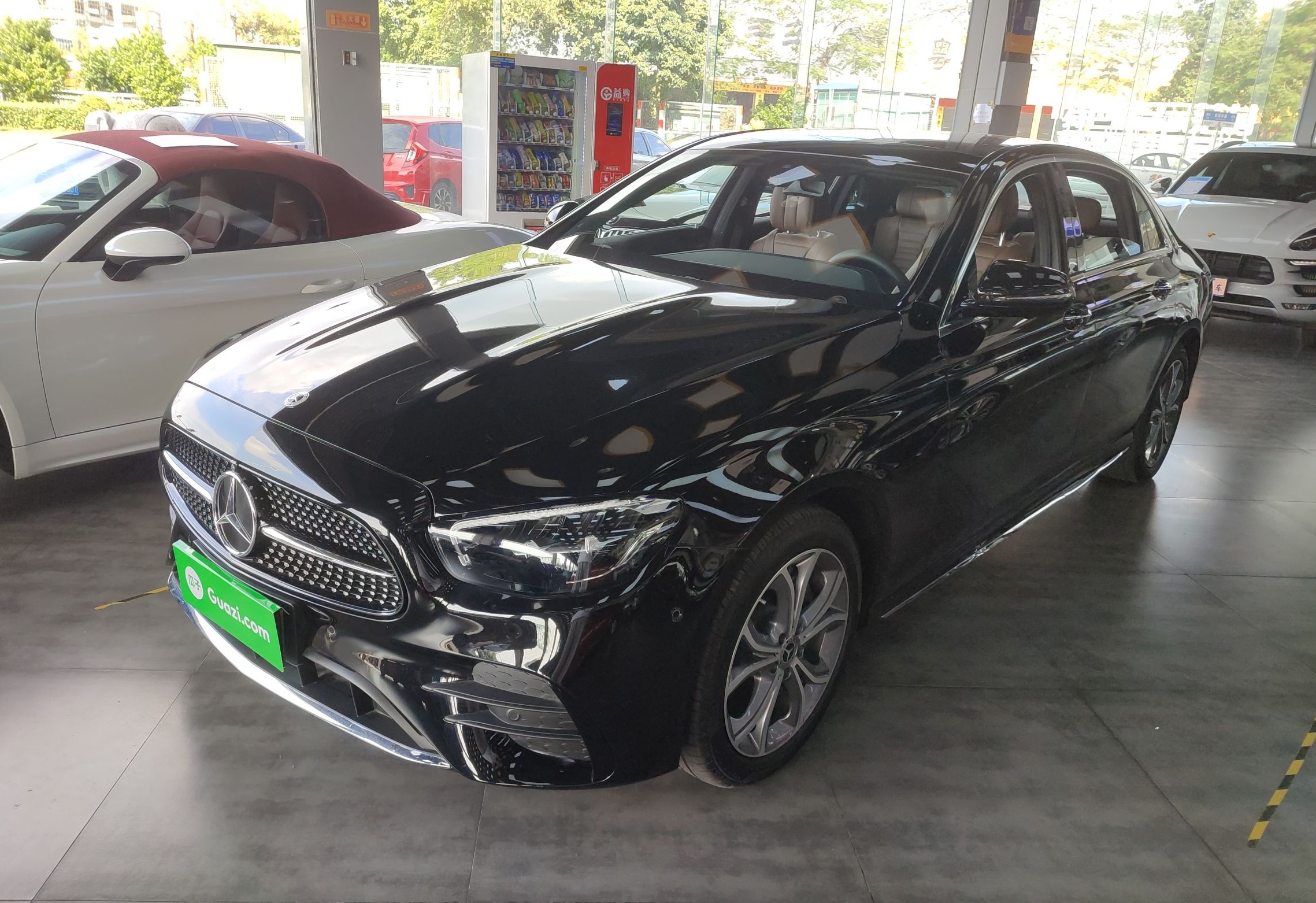 奔驰E级 2022款 改款三 E 300 L 运动时尚型