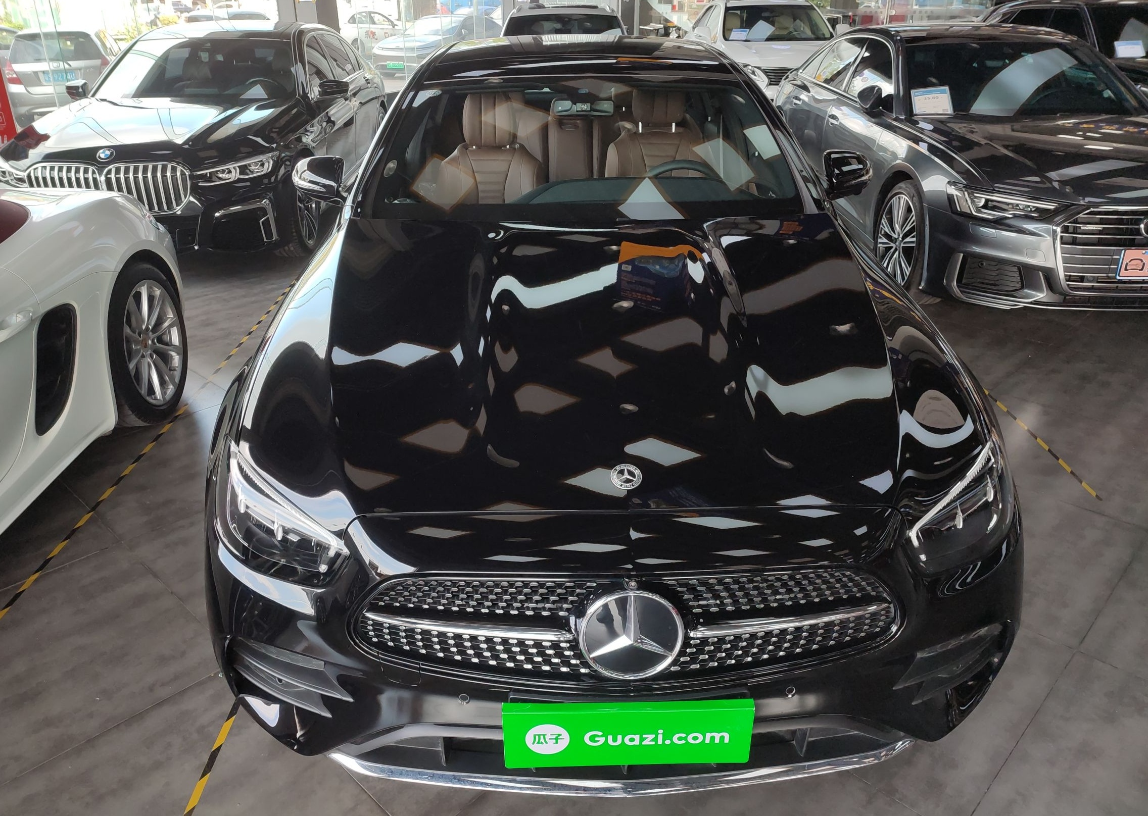 奔驰E级 2022款 改款三 E 300 L 运动时尚型