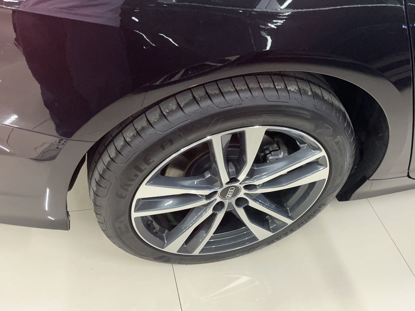 奥迪A6L 2023款 40 TFSI 豪华动感型