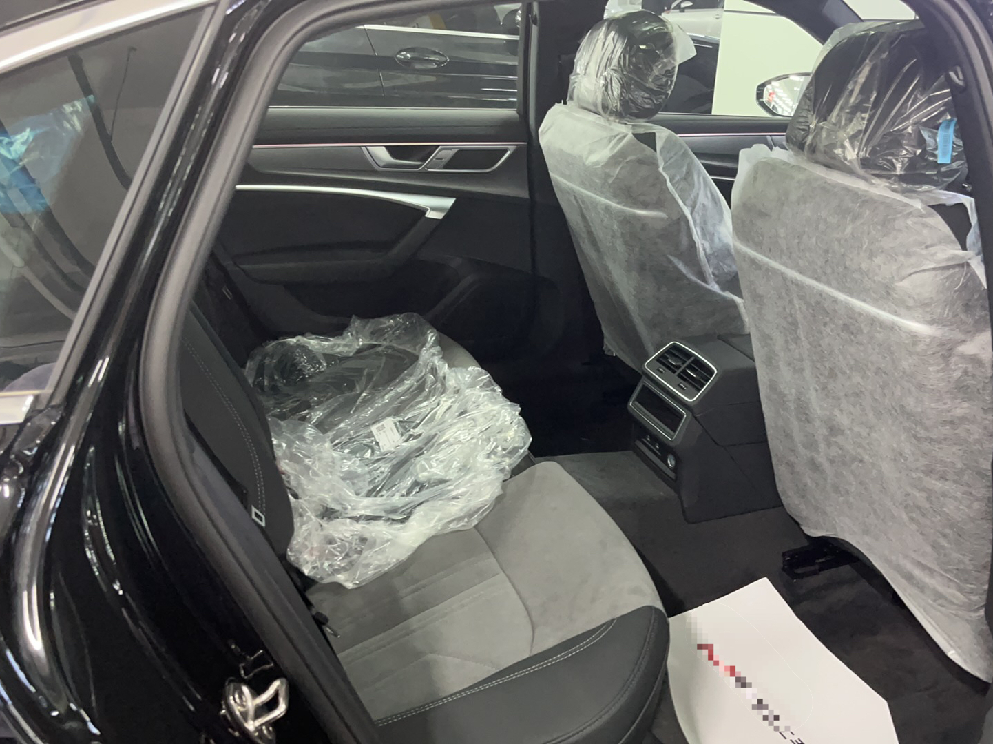 奥迪A6L 2023款 40 TFSI 豪华动感型