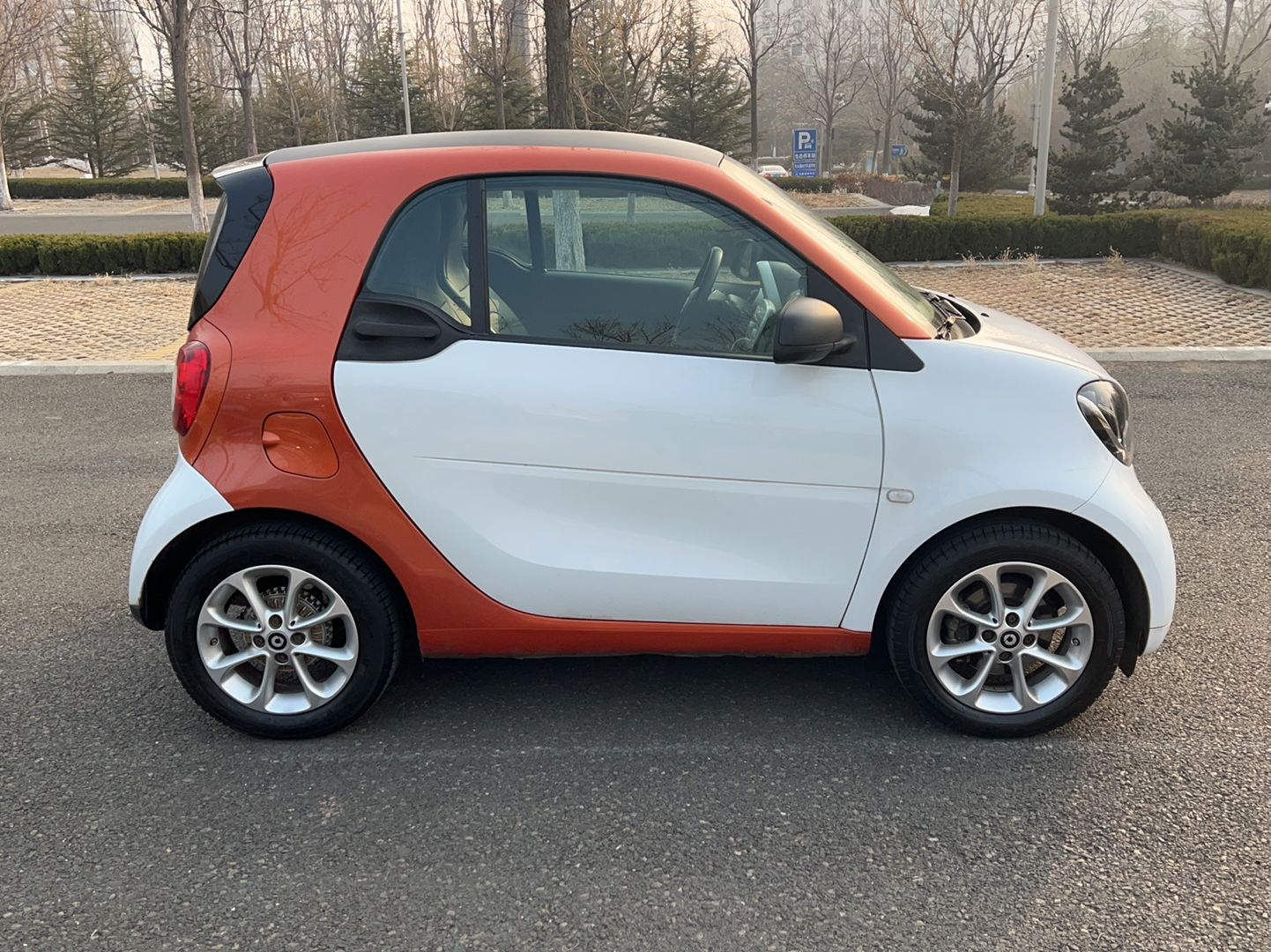 smart fortwo 2015款 1.0L 52千瓦硬顶灵动版