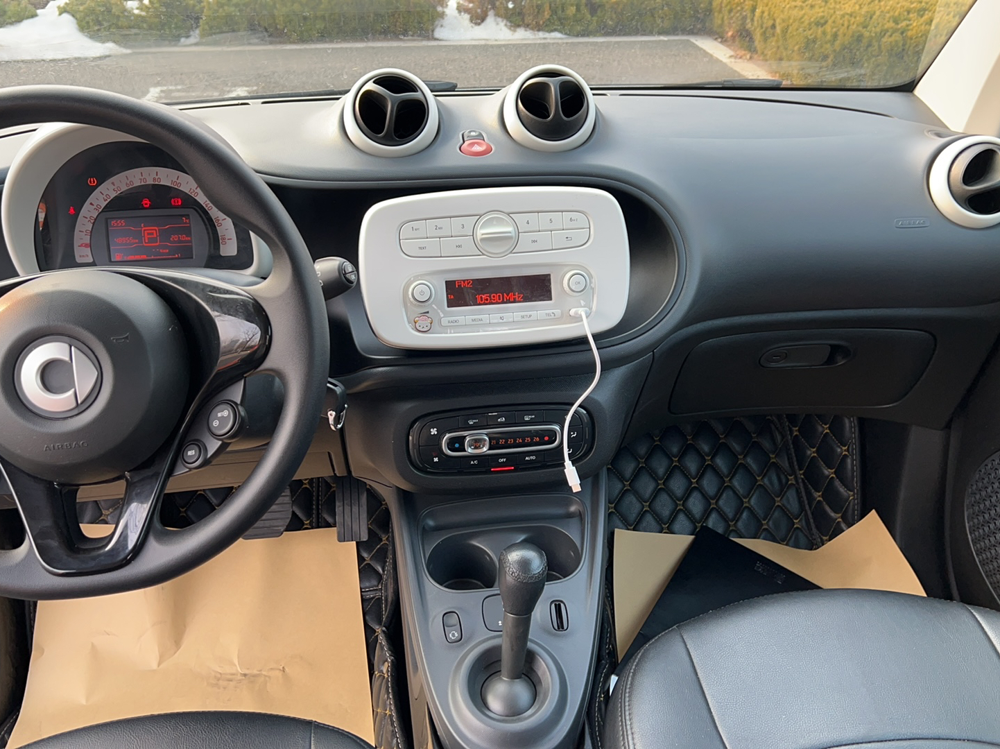 smart fortwo 2015款 1.0L 52千瓦硬顶灵动版