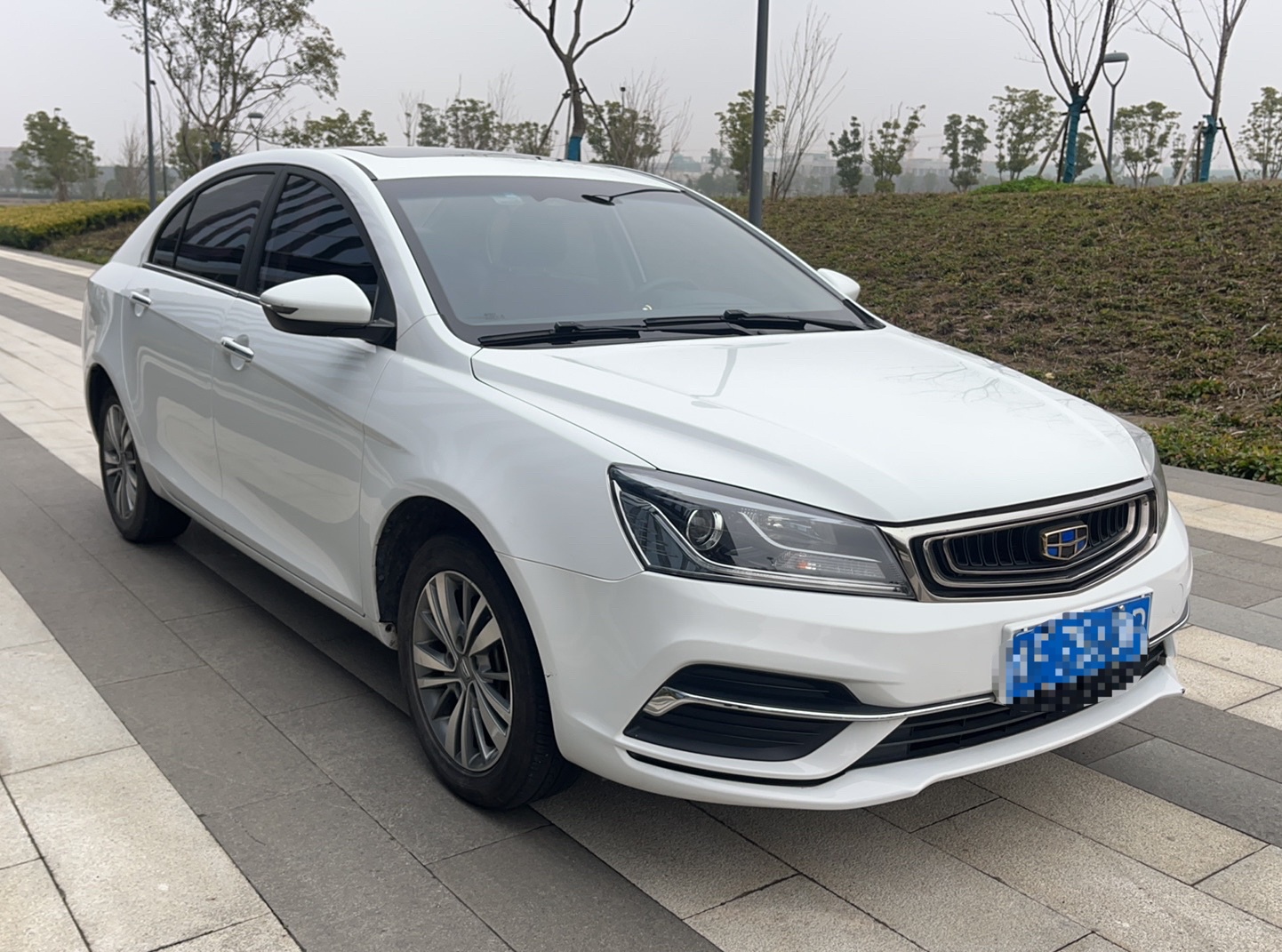 吉利汽车 帝豪 2018款 1.5L 手动向上互联版