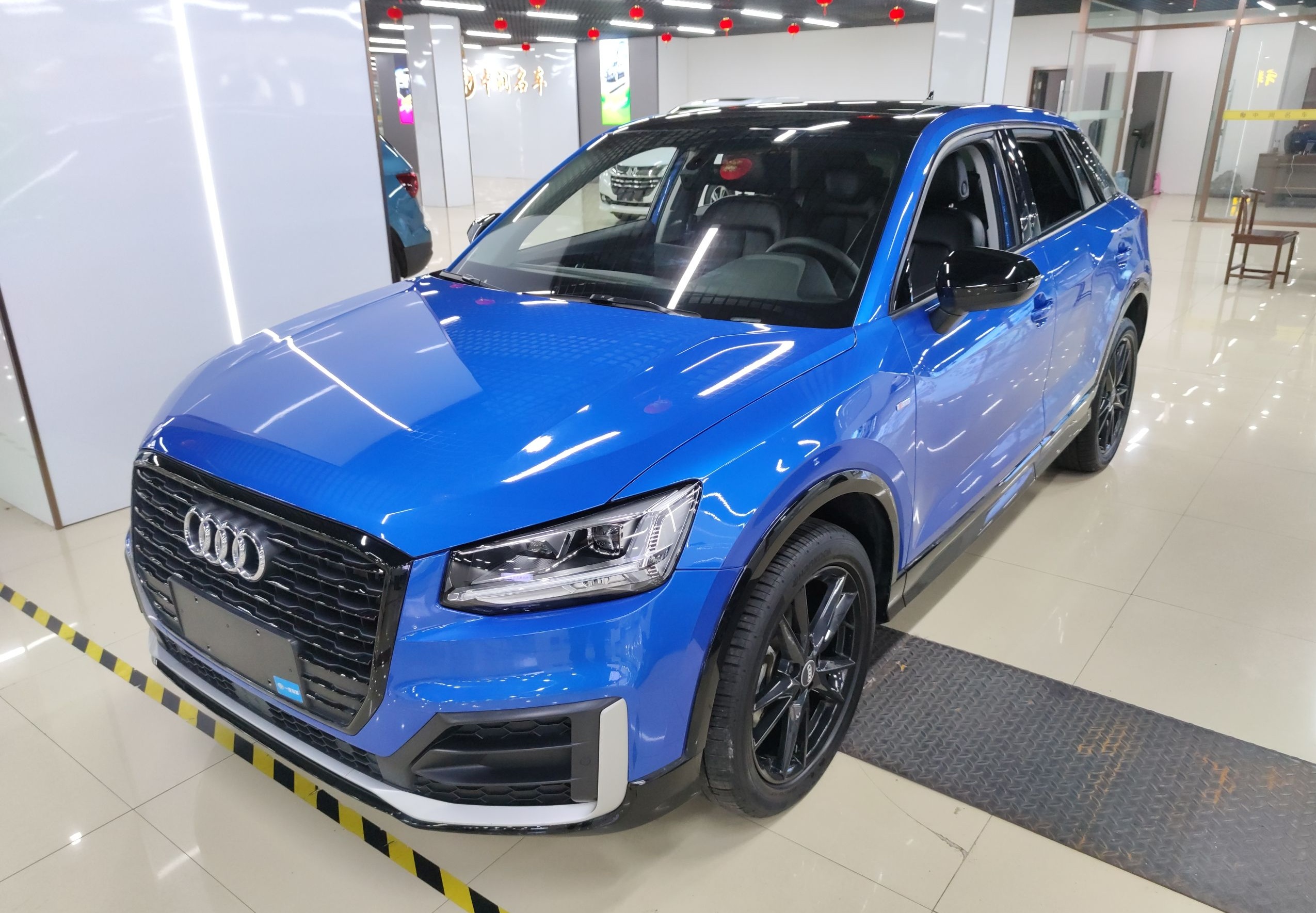 奥迪Q2L 2020款 35 TFSI 进取动感型