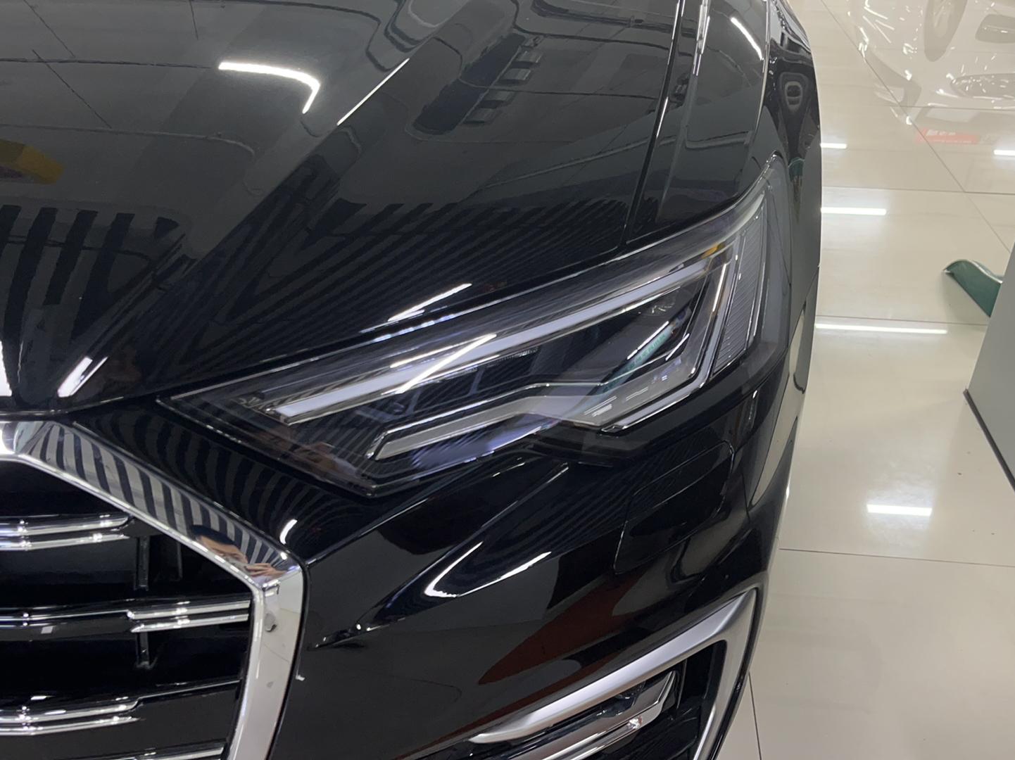 奥迪A6L 2023款 40 TFSI 豪华动感型