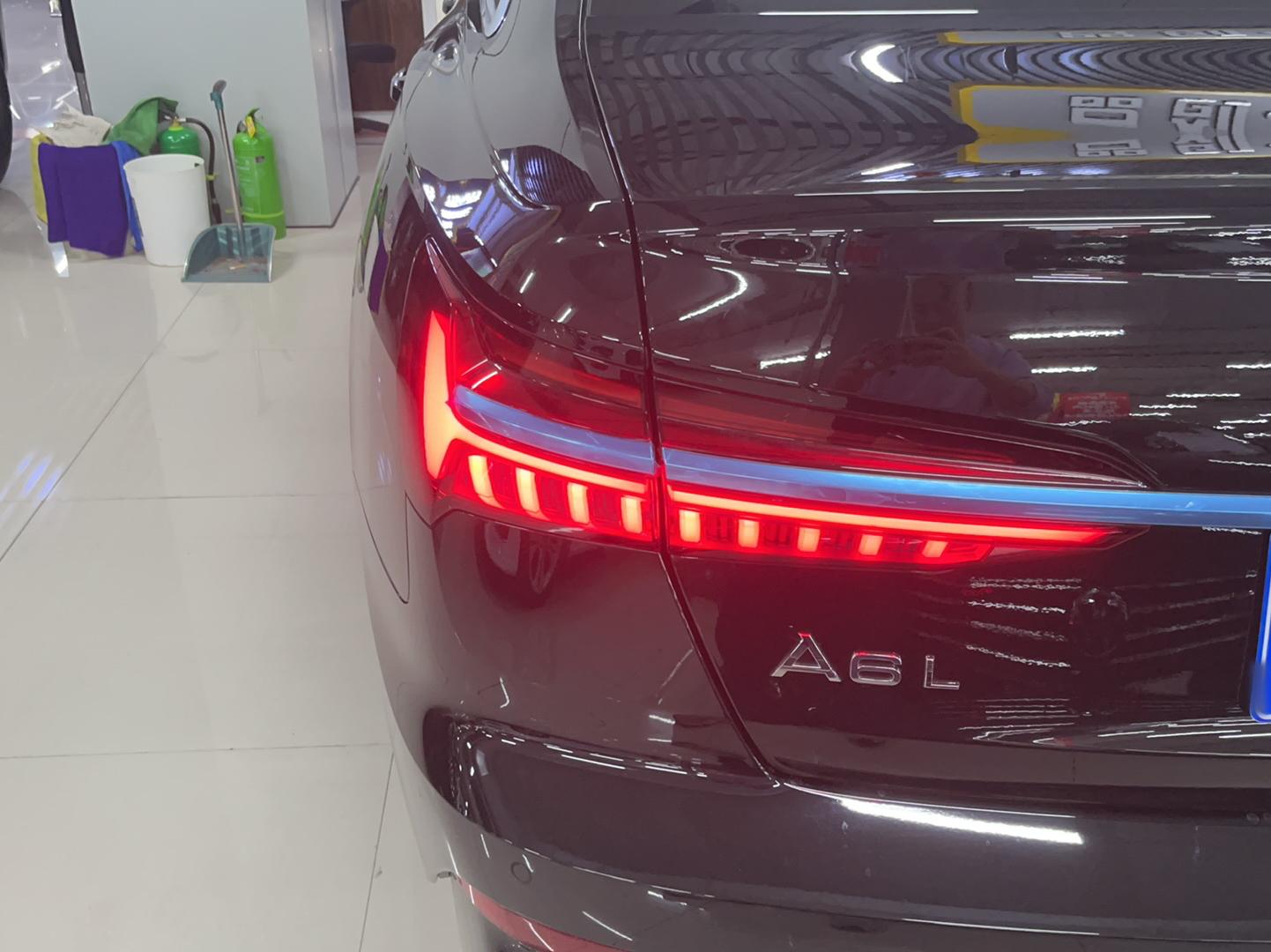 奥迪A6L 2023款 40 TFSI 豪华动感型