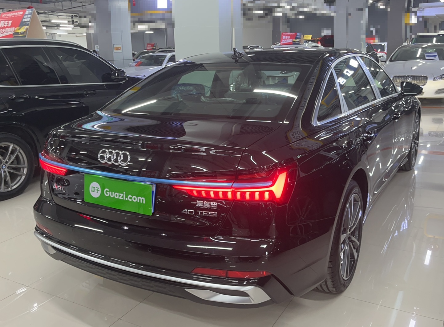 奥迪A6L 2023款 40 TFSI 豪华动感型