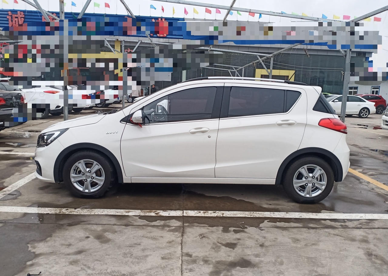 宝骏310 2017款 1.5L 手动豪华型